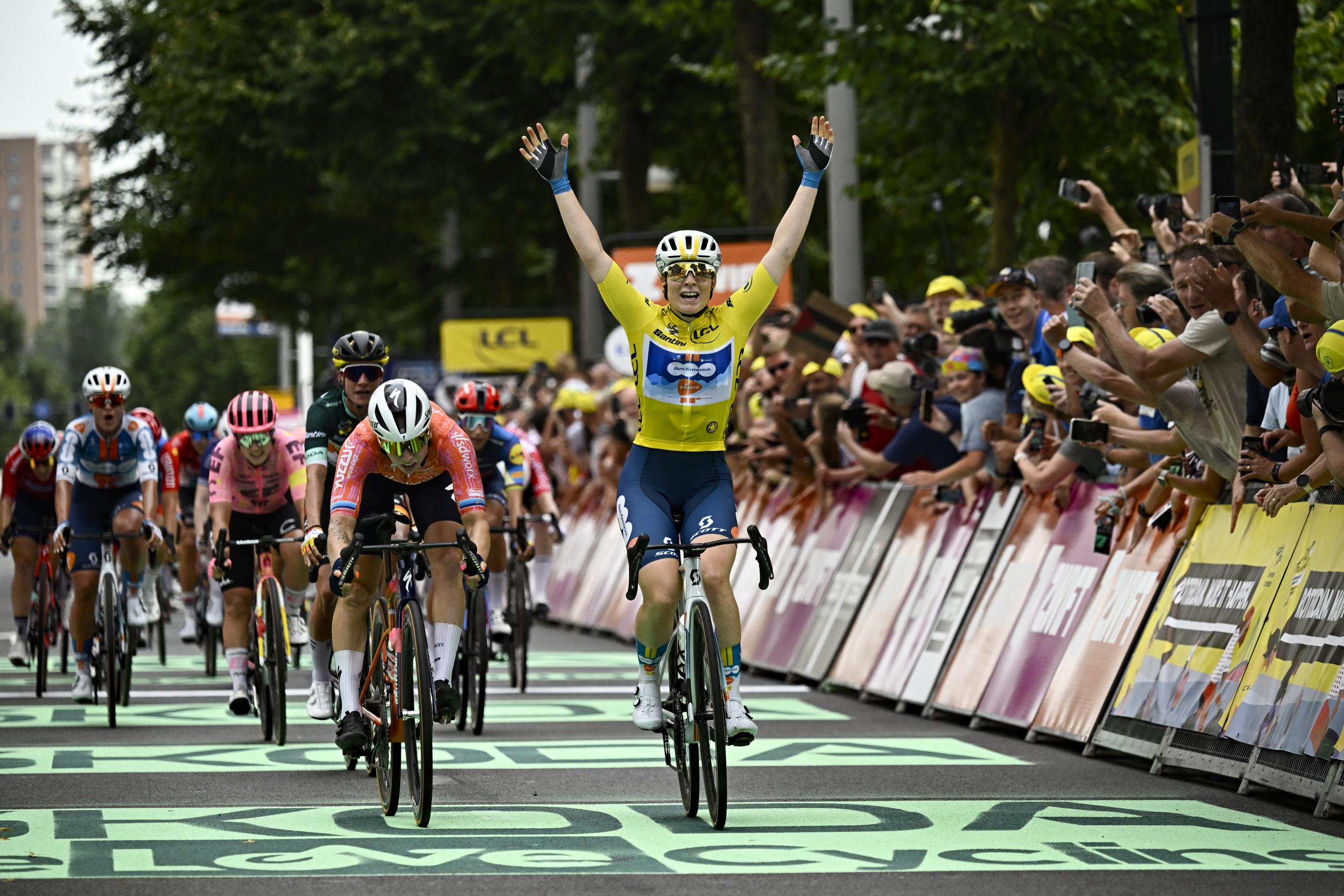 Tour de France femmes : maillot jaune sur le dos, Charlotte Kool s’offre une deuxième victoire