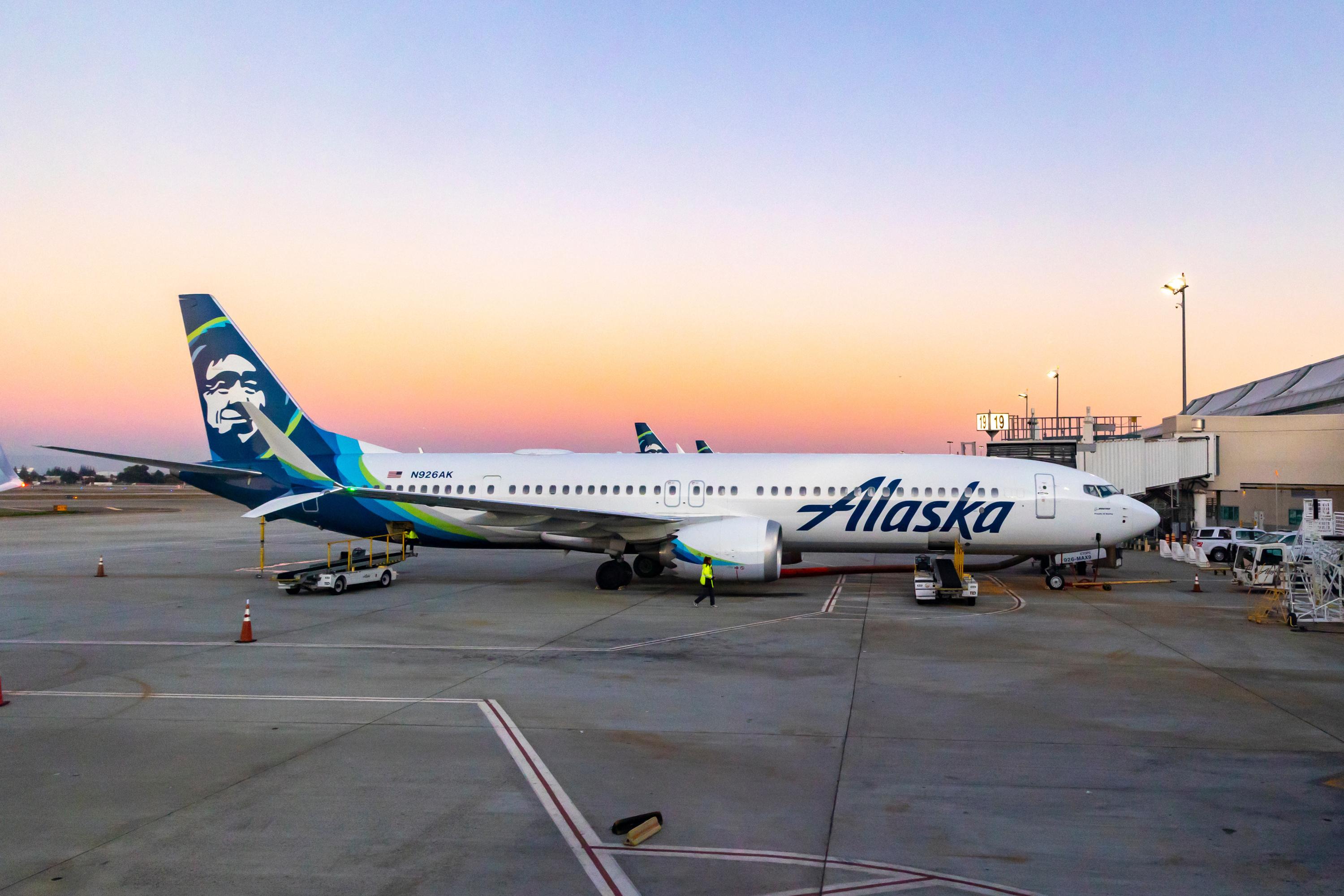 «Hey, je suis vraiment désolé» : l’annonce surprenante d’un pilote Alaska Airlines à ses passagers