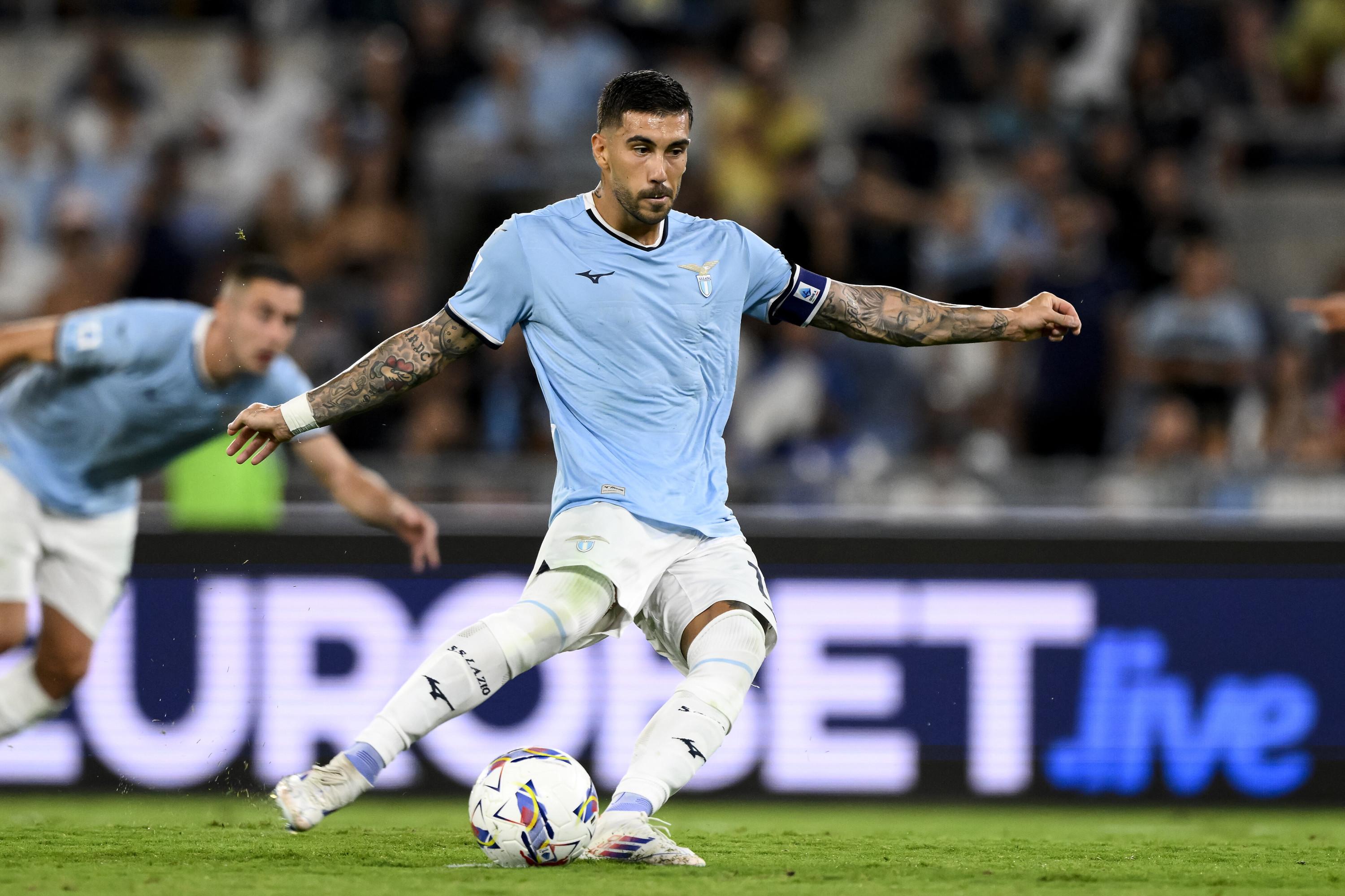 Serie A : La Lazio prend le meilleur sur Venise, la Roma accrochée à Cagliari