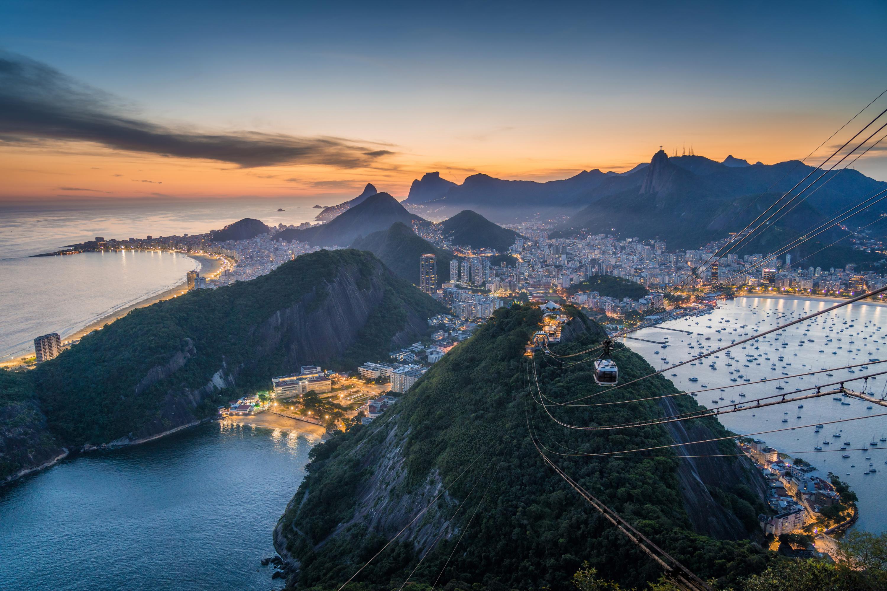 Brésil : une centaine de paddleurs secourus en mer après des vents violents à Rio de Janeiro