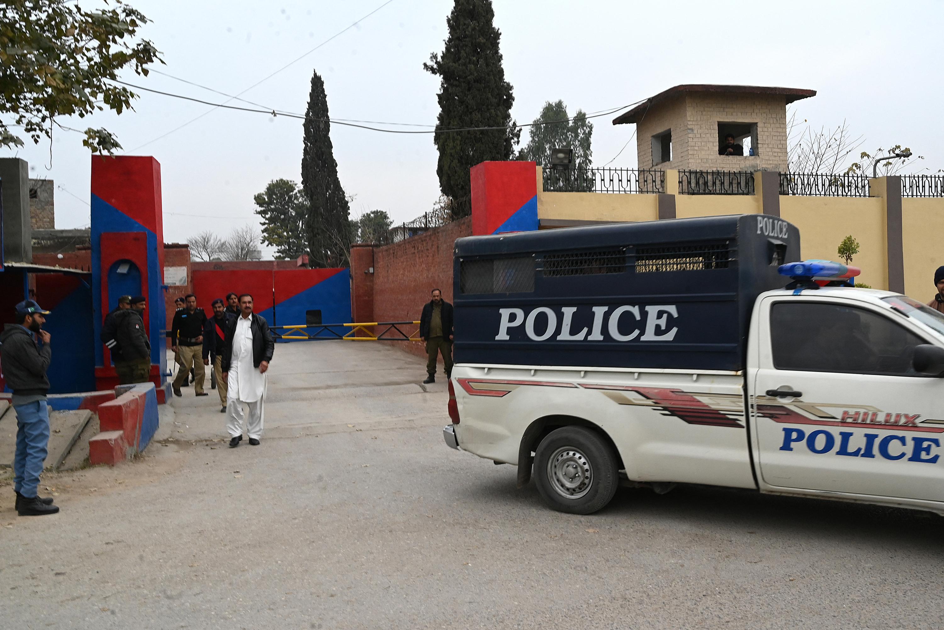 Pakistan: des hommes armés tuent au moins 22 personnes sur une autoroute