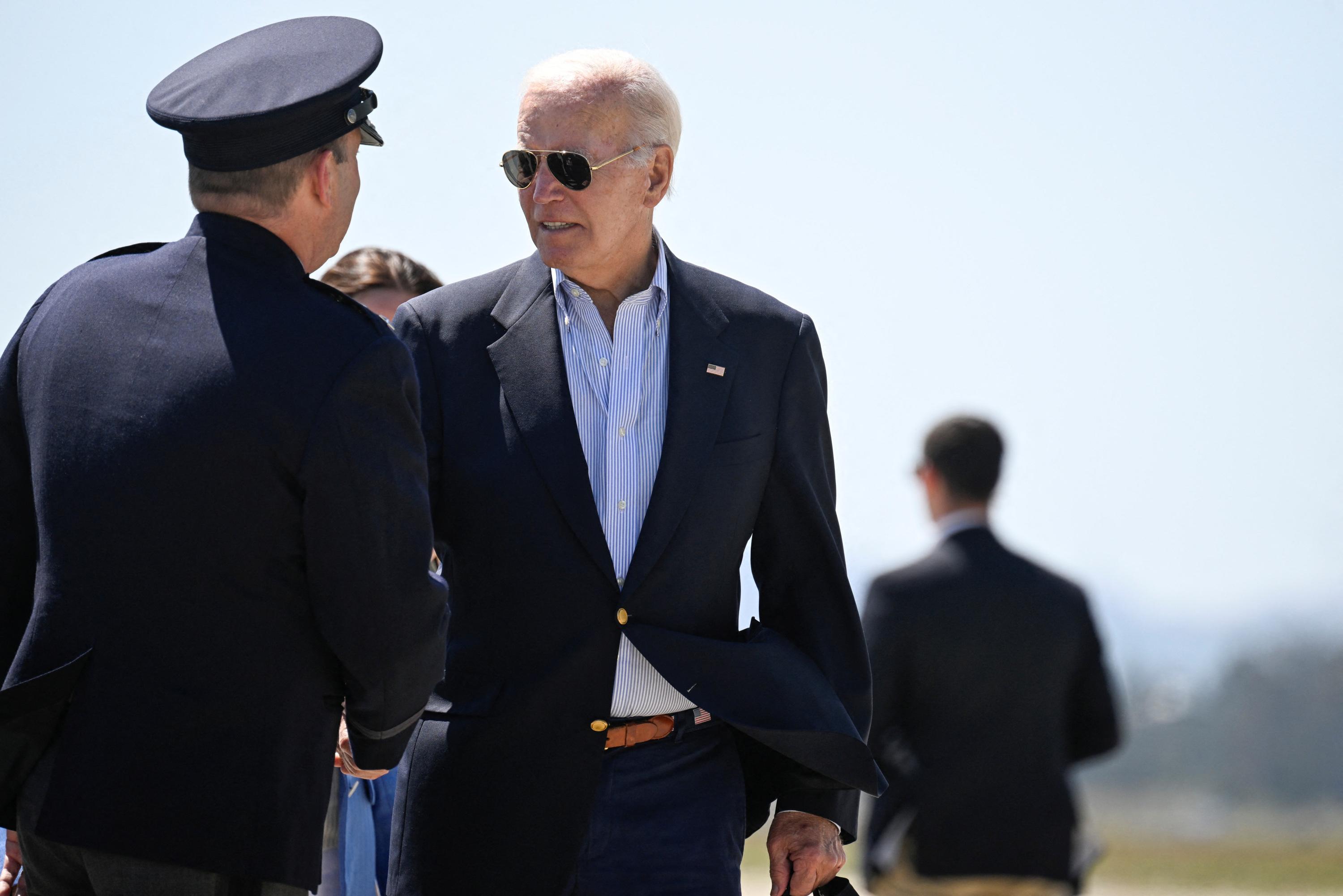 Les corps de six otages du Hamas retrouvés dans la bande de Gaza, annonce Joe Biden