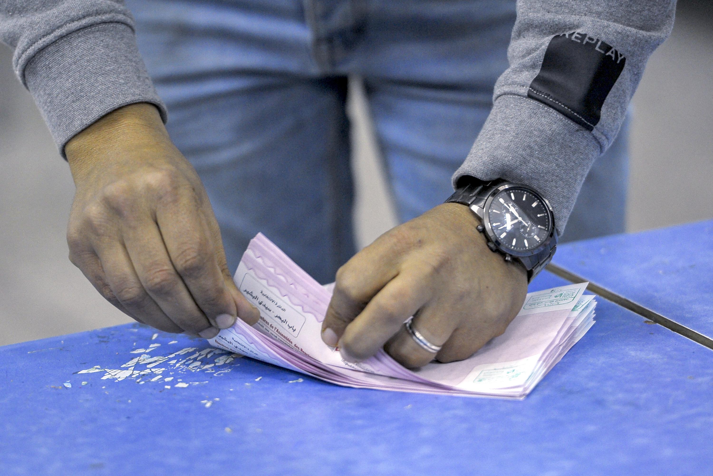 Tunisie : le candidat à la présidentielle Ayachi Zammel interpellé