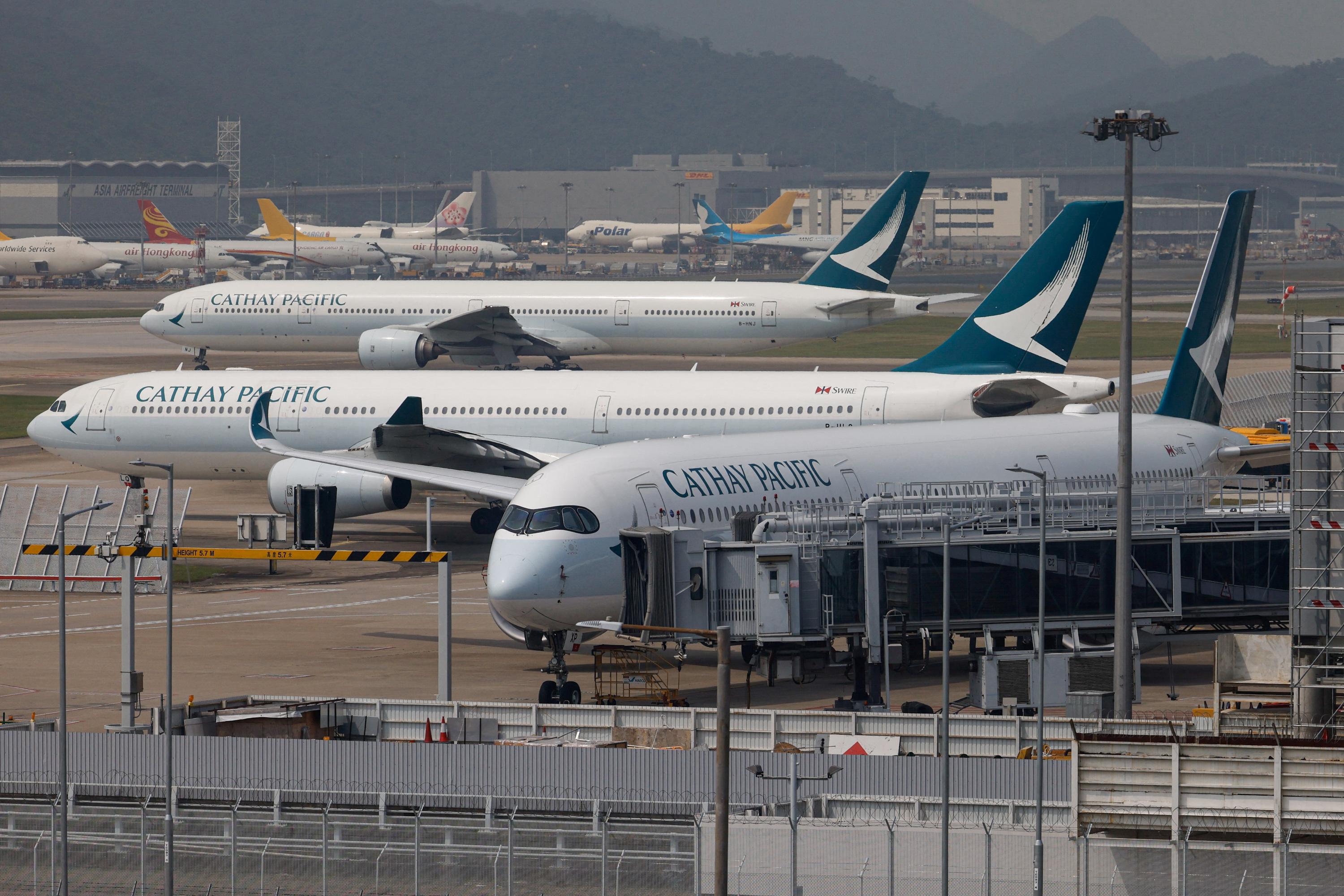 La compagnie Cathay Pacific passe au crible sa flotte d'A350 après une défaillance de moteur