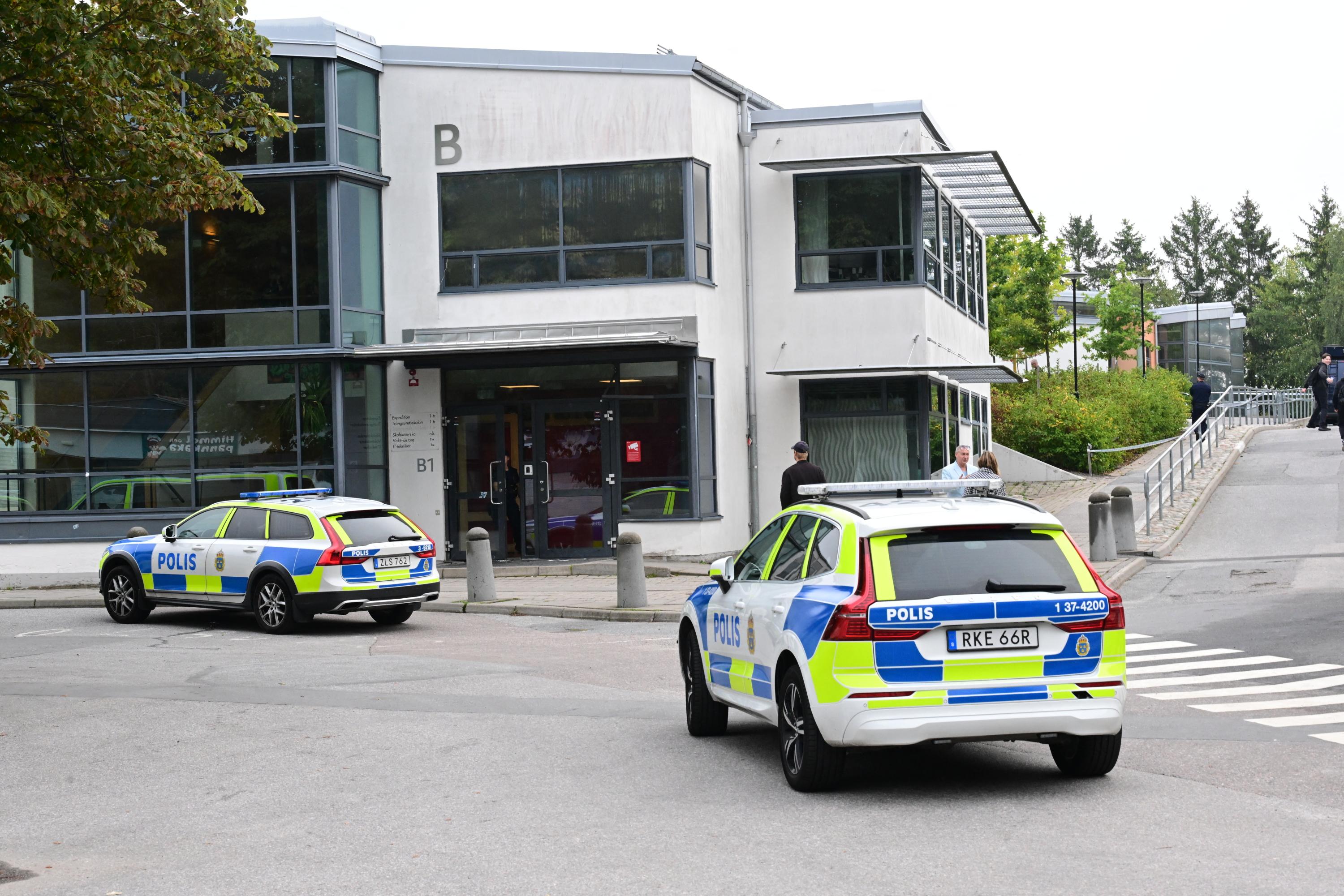 Stockholm : un adolescent blessé par balles par un autre élève dans un établissement scolaire