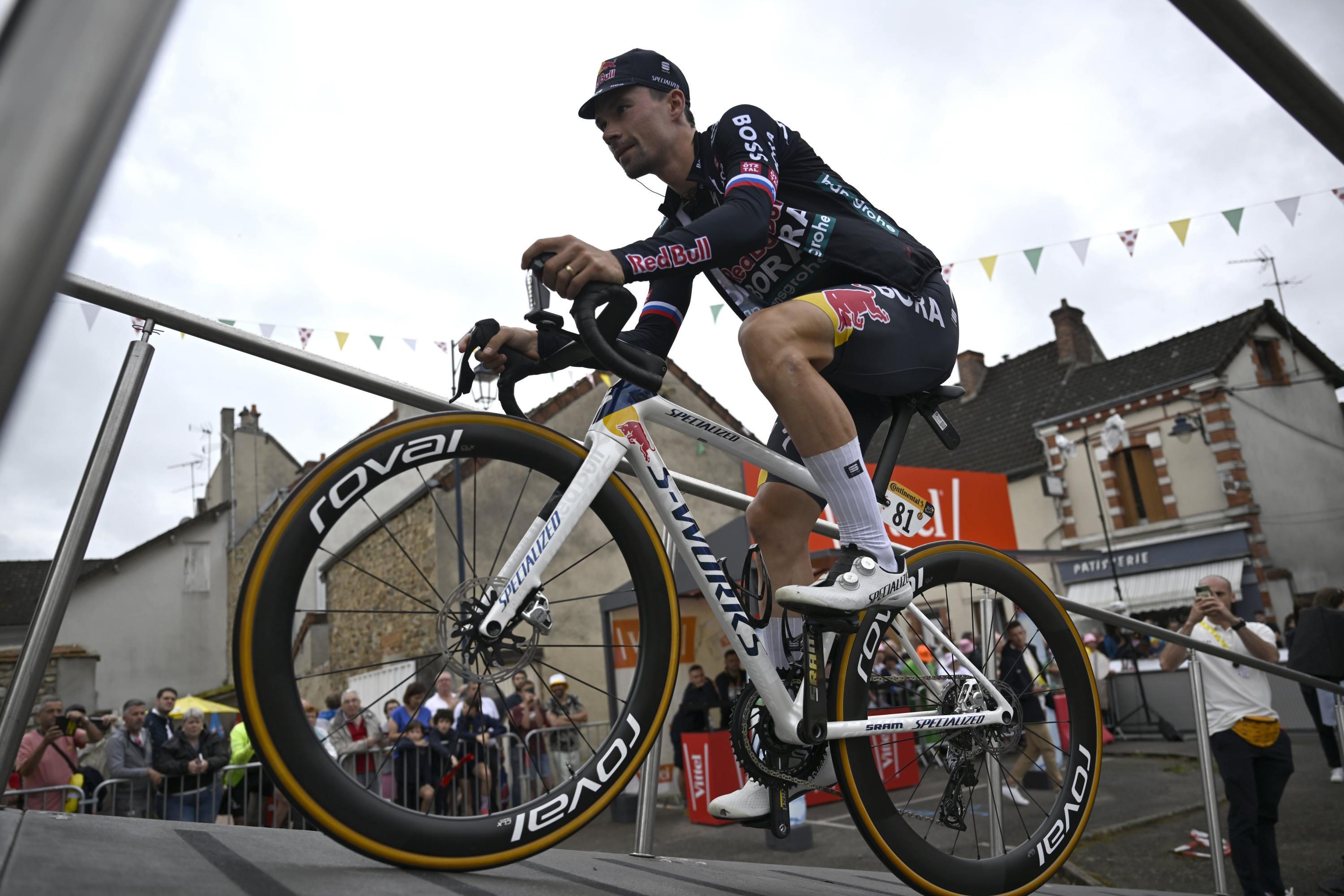 Tour d’Espagne : Roglic frappe un grand coup et s’empare du maillot rouge, Gaudu 2e de l’étape