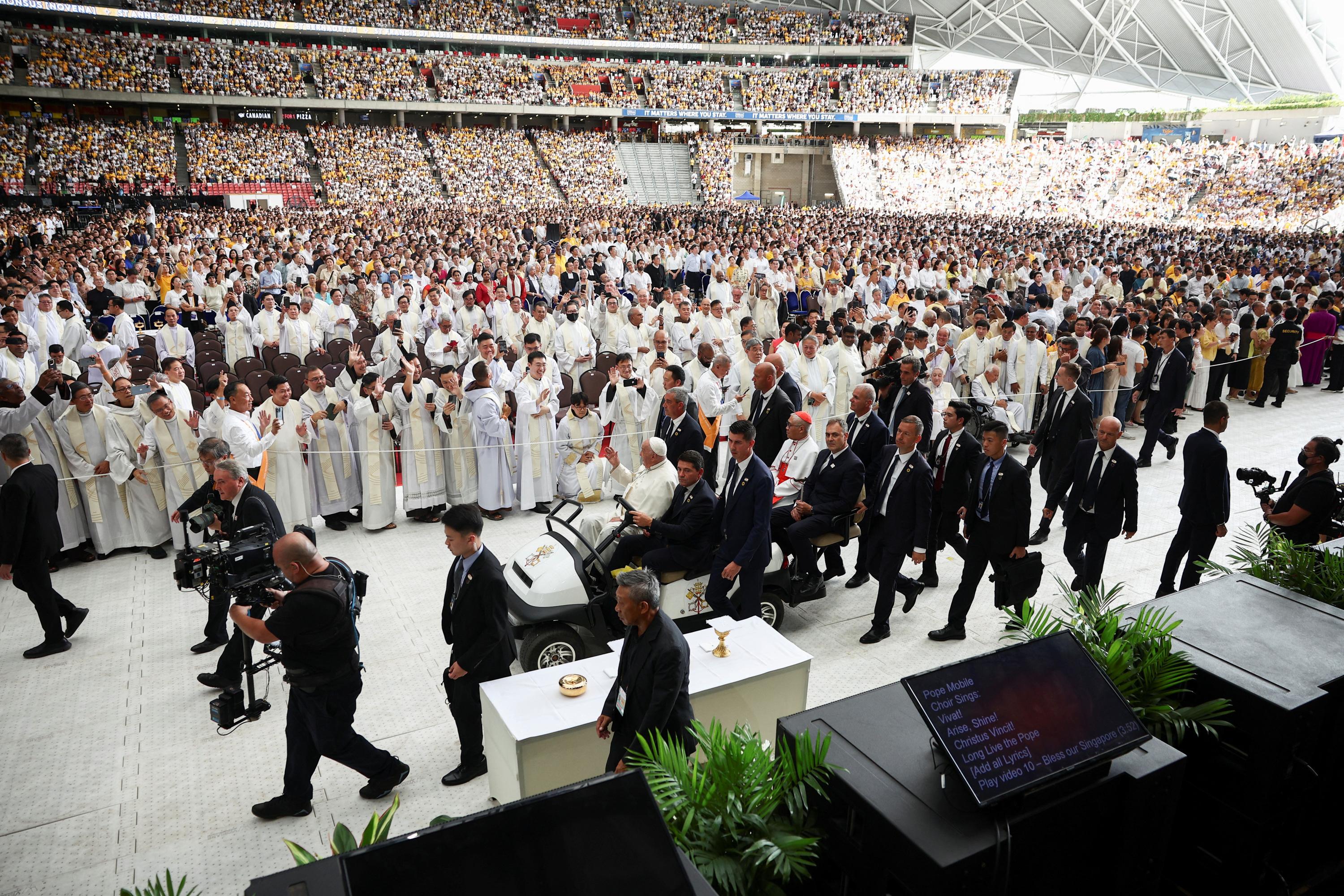 À Singapour, première place financière d’Asie, le pape donne un seul conseil d'«investissement»