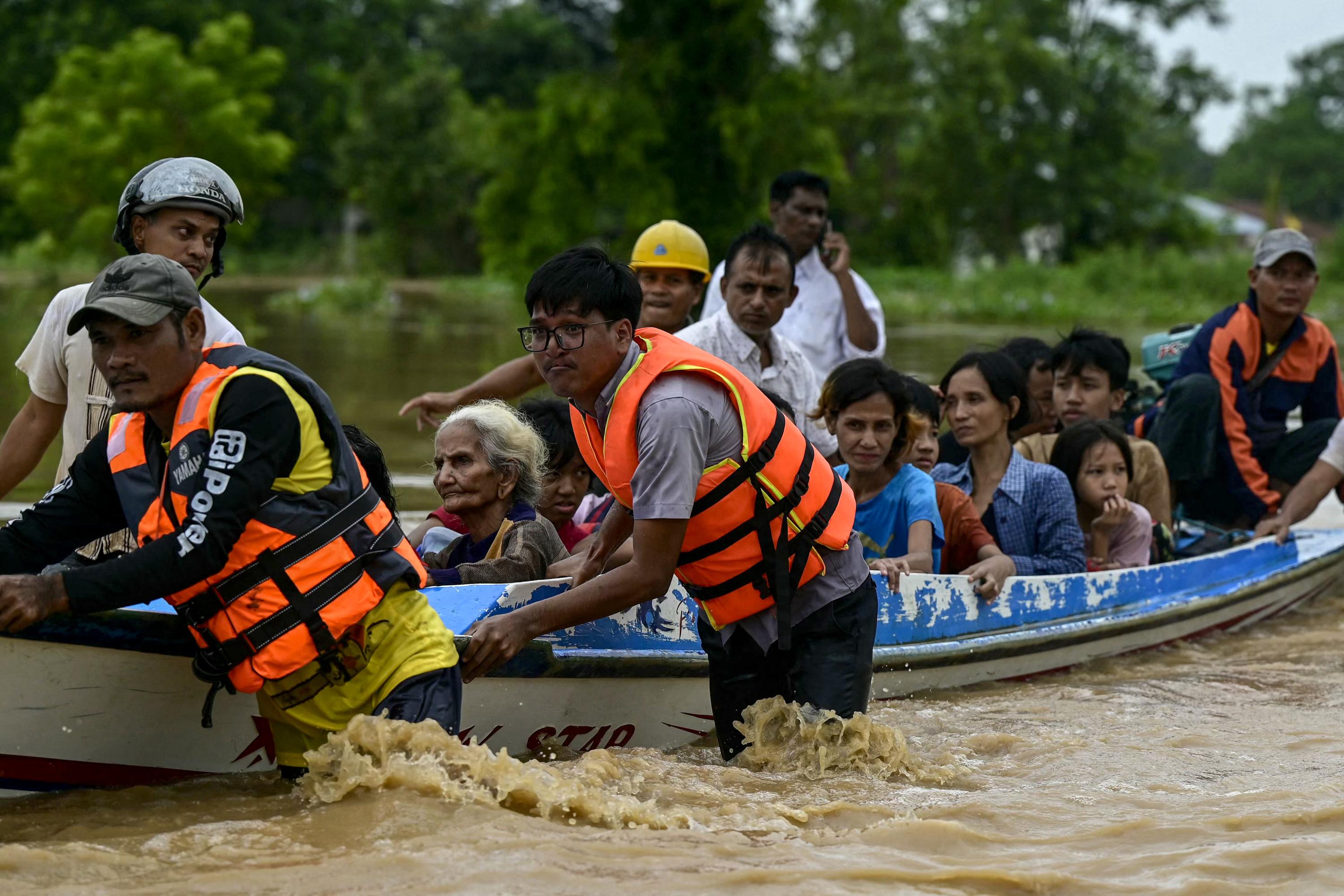 Birmanie : le bilan des inondations monte à 74 morts et 89 disparus