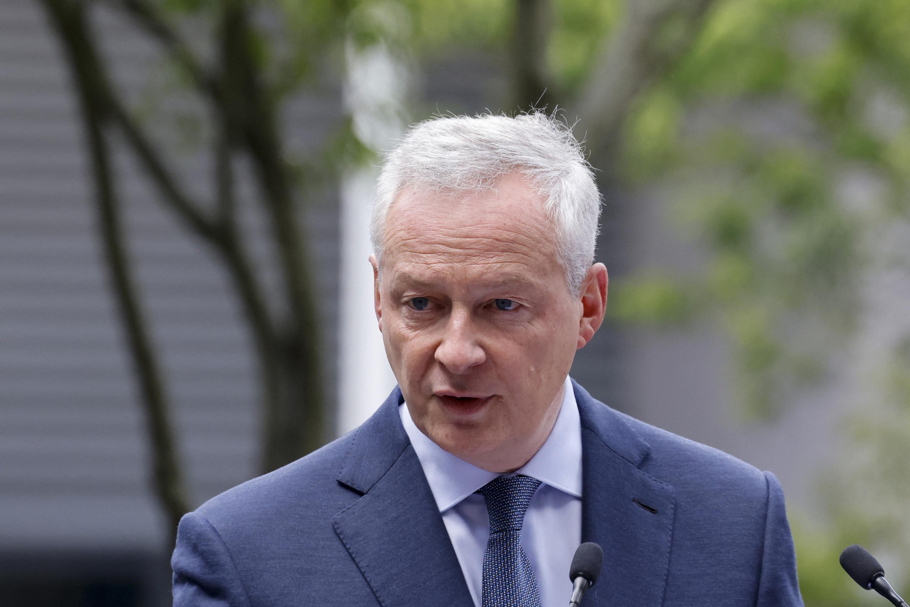 «Bruno, casse-toi !» : l’université de Lausanne porte plainte contre des tags hostiles à Bruno Le Maire