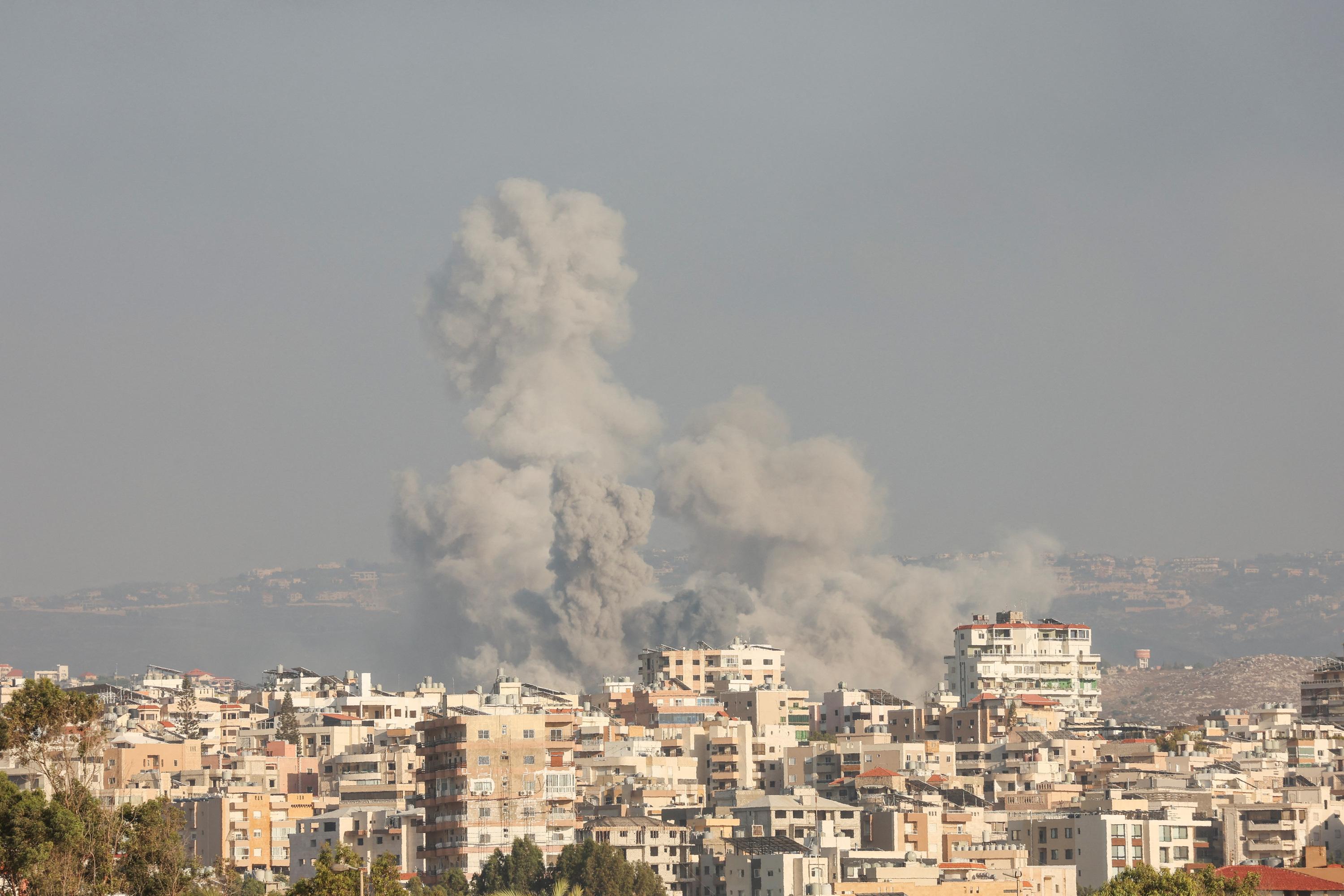 Israël intensifie sa campagne de bombardements sur le Liban