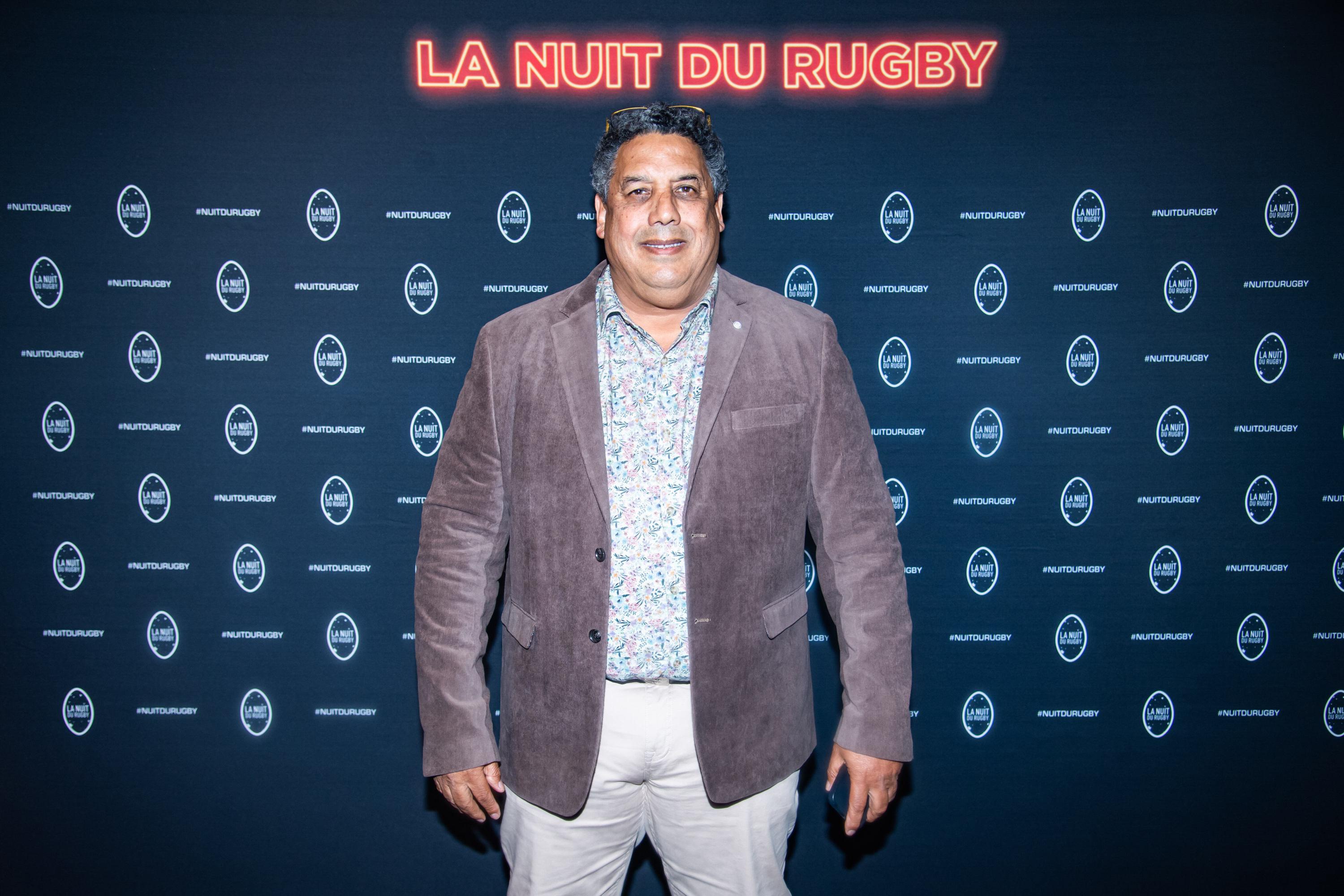 Serge Blanco au Figaro : «La Fédération française de rugby doit sévir sur les débordements des joueurs»