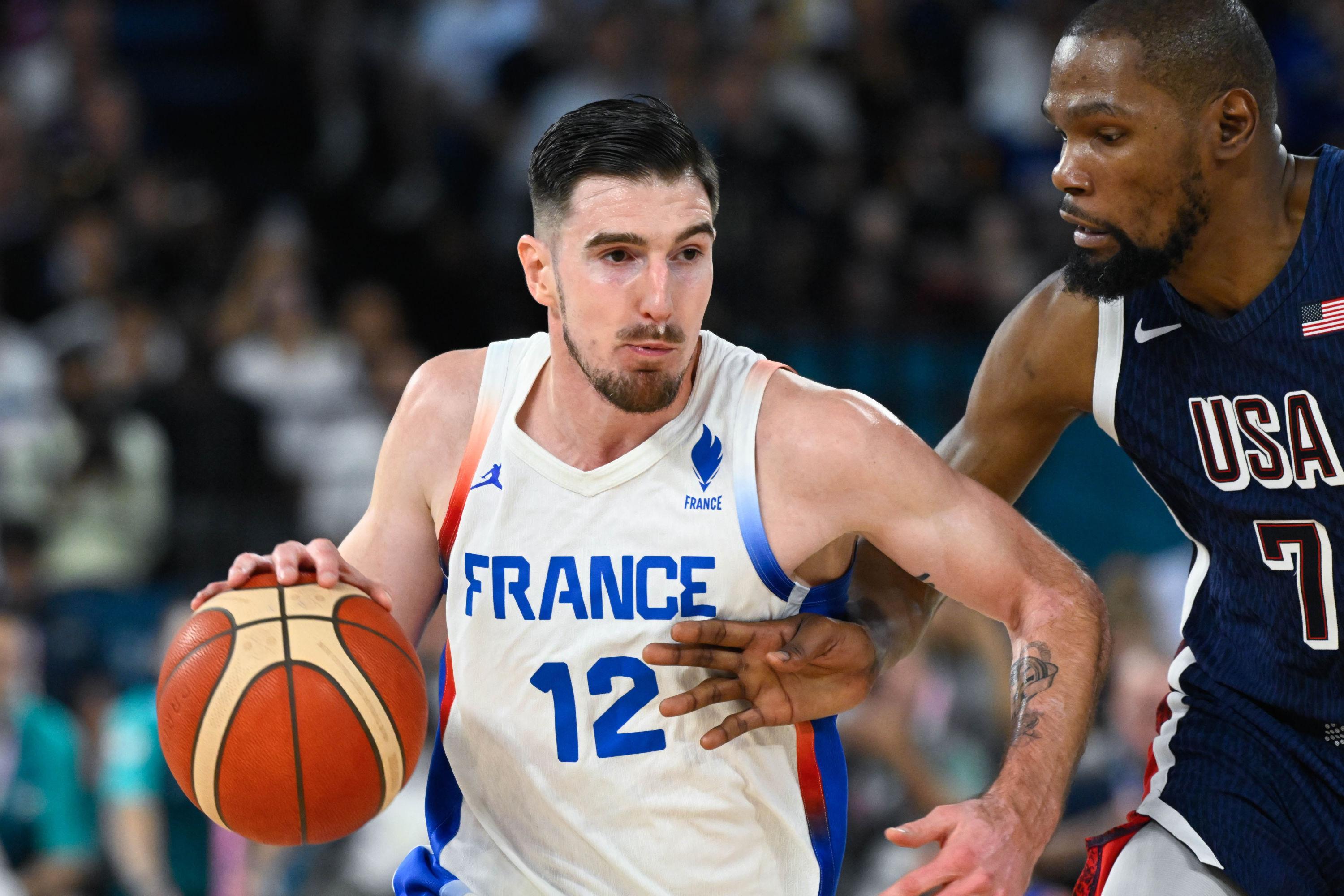 Basket : Nando De Colo officialise sa retraite internationale avec les Bleus