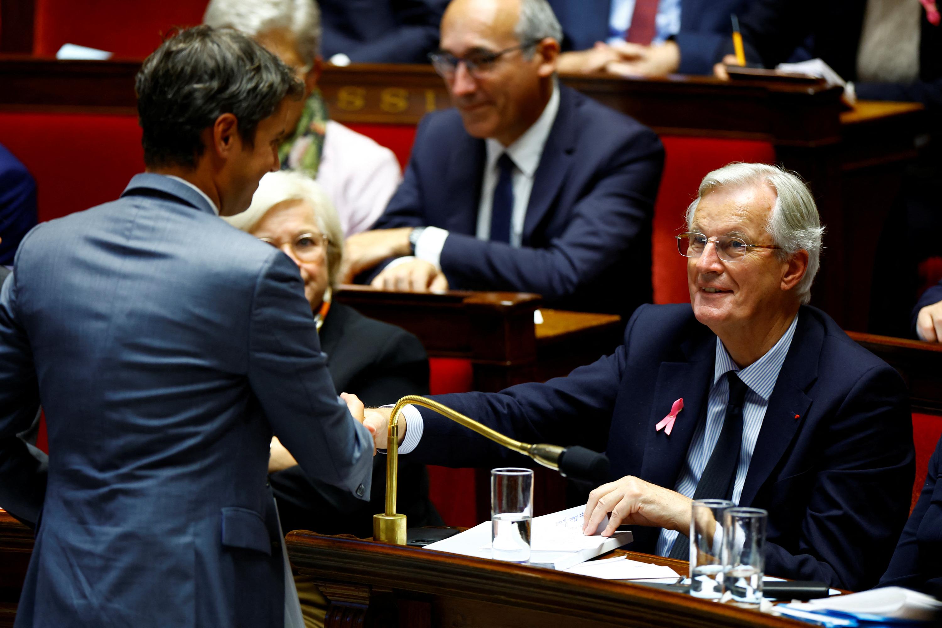 Impôts : grinçant, Barnier promet à Attal d’être «attentif à ses propositions pour faire face au déficit qu’il a trouvé»