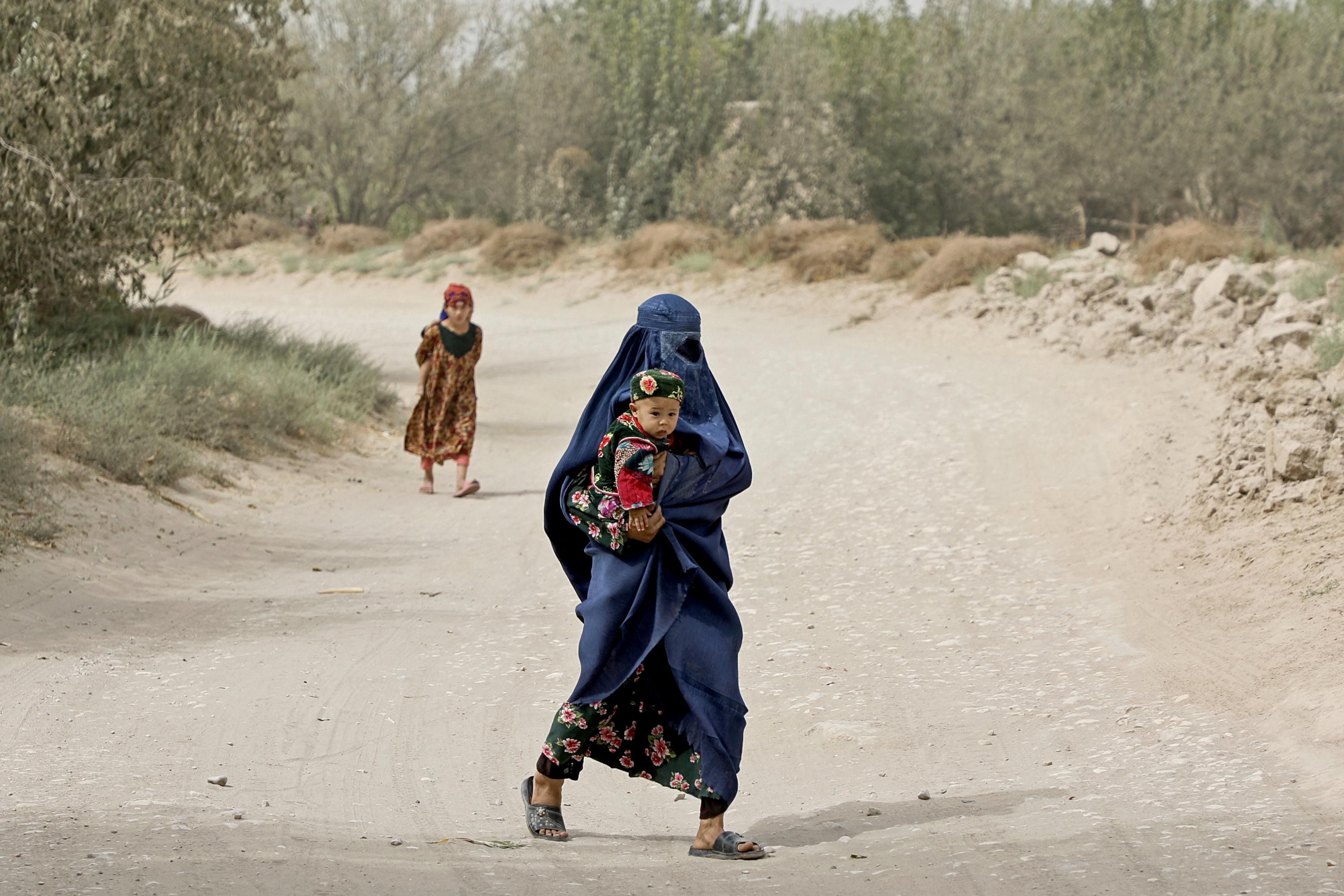 Afghanistan : toute femme peut prétendre au statut de réfugié, tranche la justice européenne