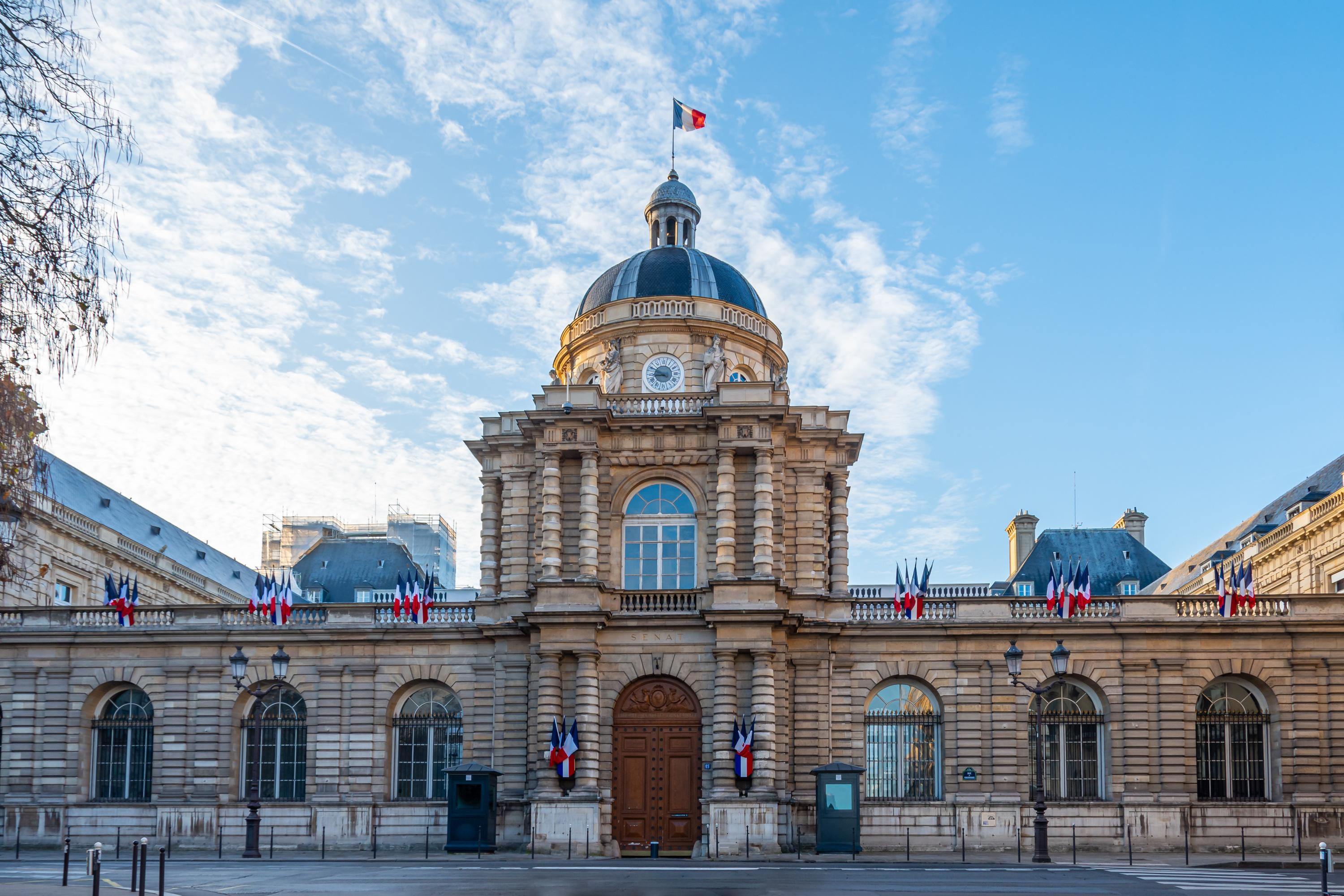 Le Sénat propose des recommandations pour mieux protéger les femmes sans domicile