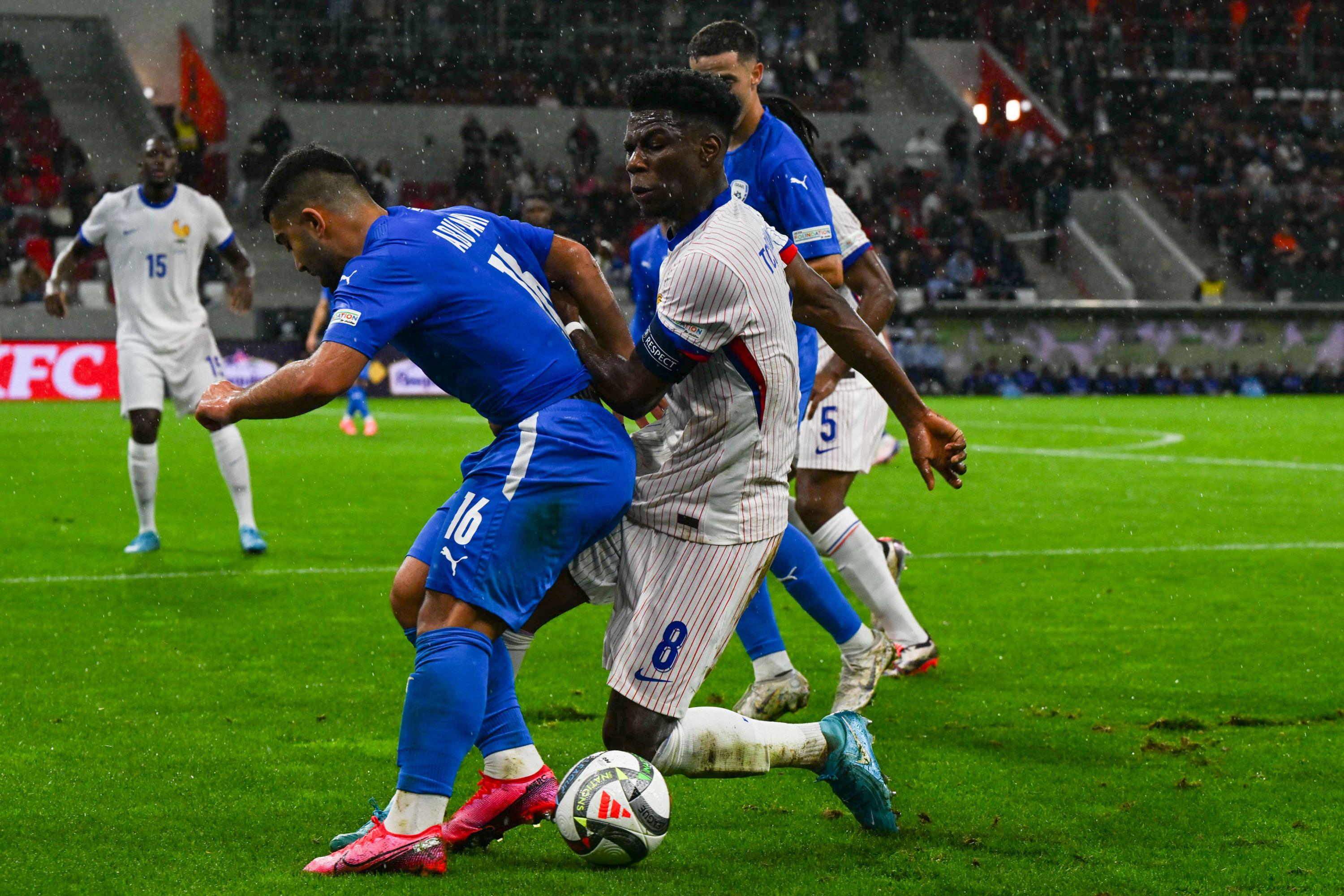 Équipe de France : les Bleus devraient affronter Israël au Stade de France et avec du public