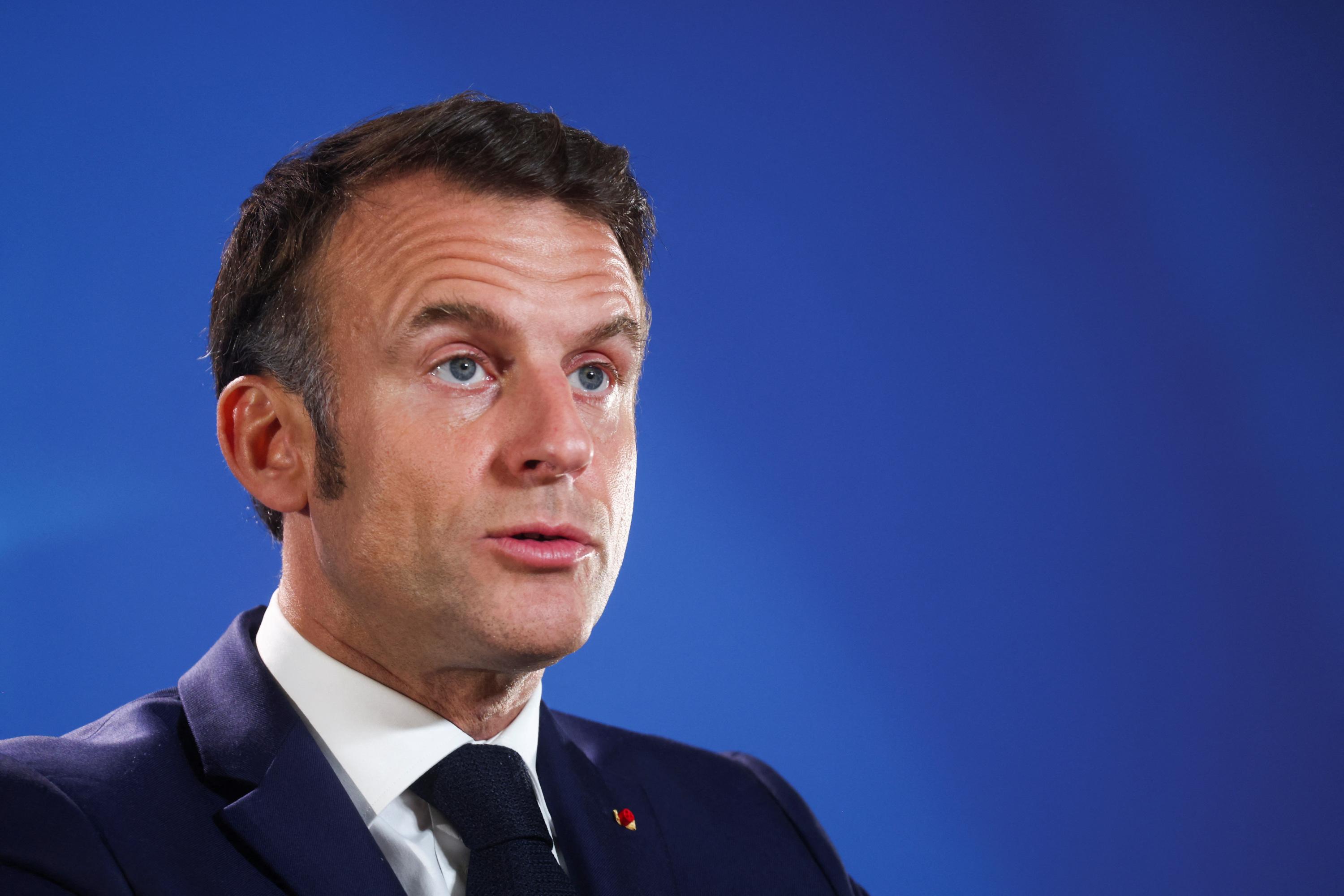 Migrations: Macron se dit «sceptique» sur la solution italienne d’externaliser les demandes d’asile dans des pays tiers