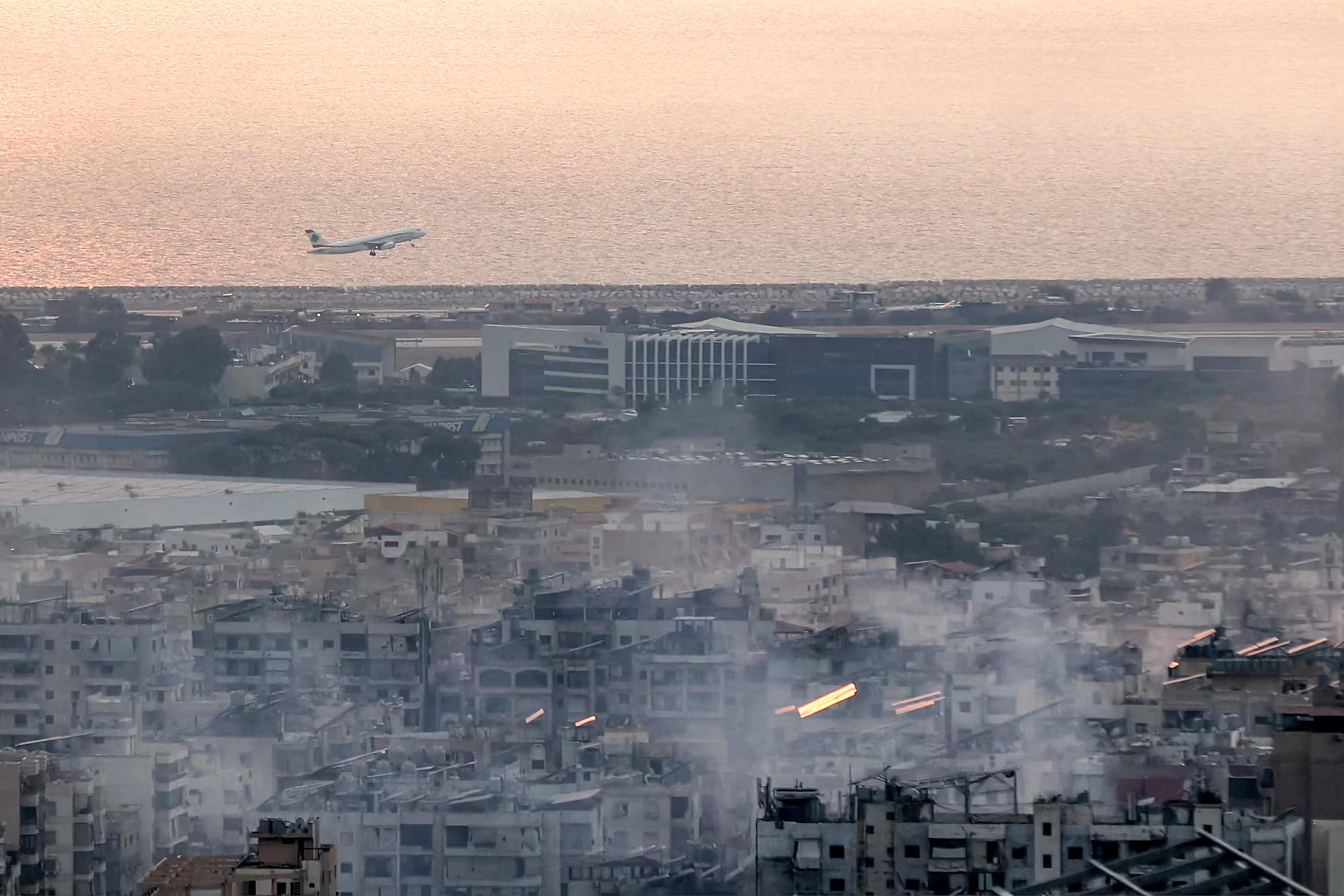 Tensions au Proche-Orient : inquiets de se rendre à l'aéroport, des Libanais préfèrent fuir par bateau