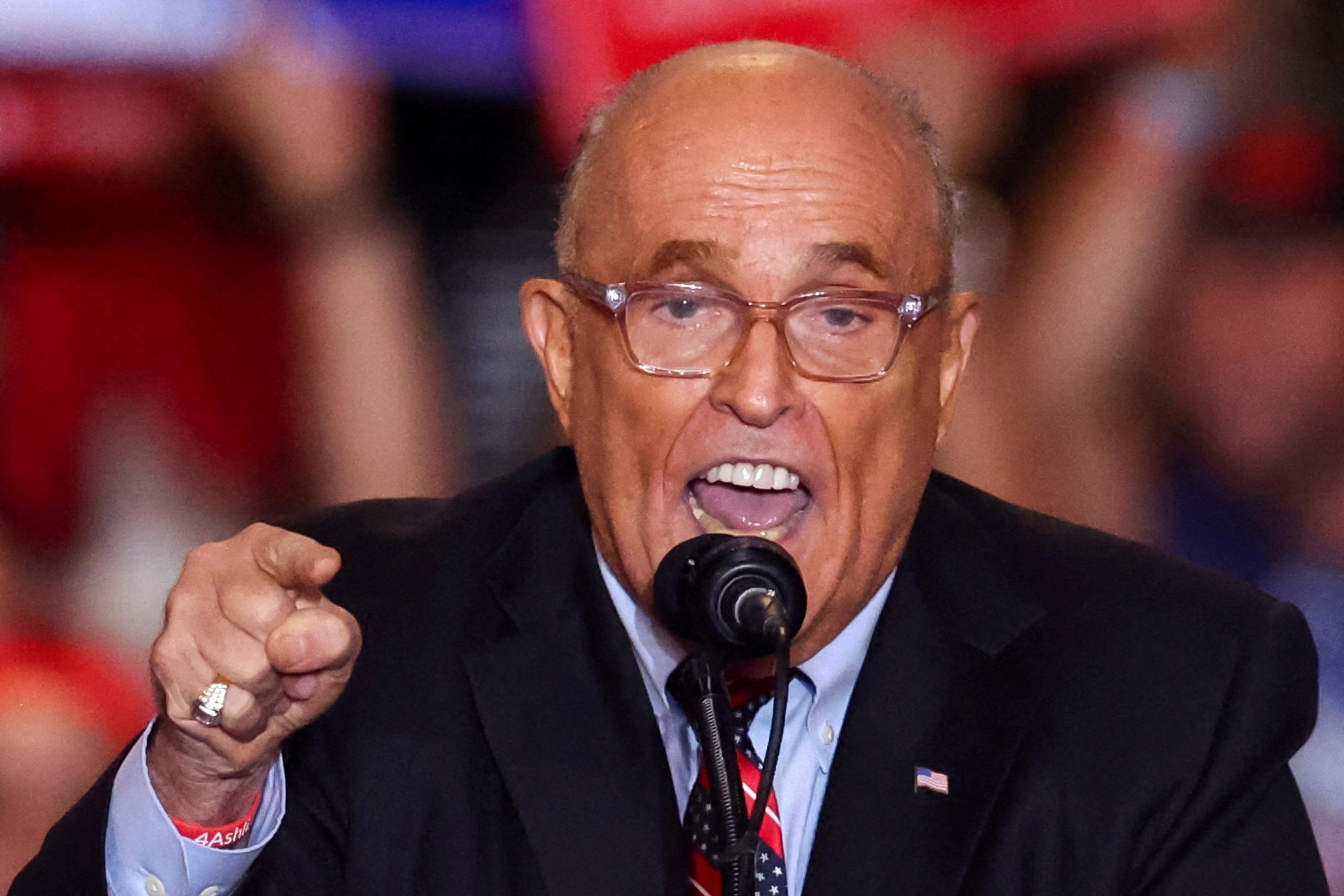 La justice ordonne à Rudy Giuliani, condamné pour diffamation, de se séparer de son patrimoine