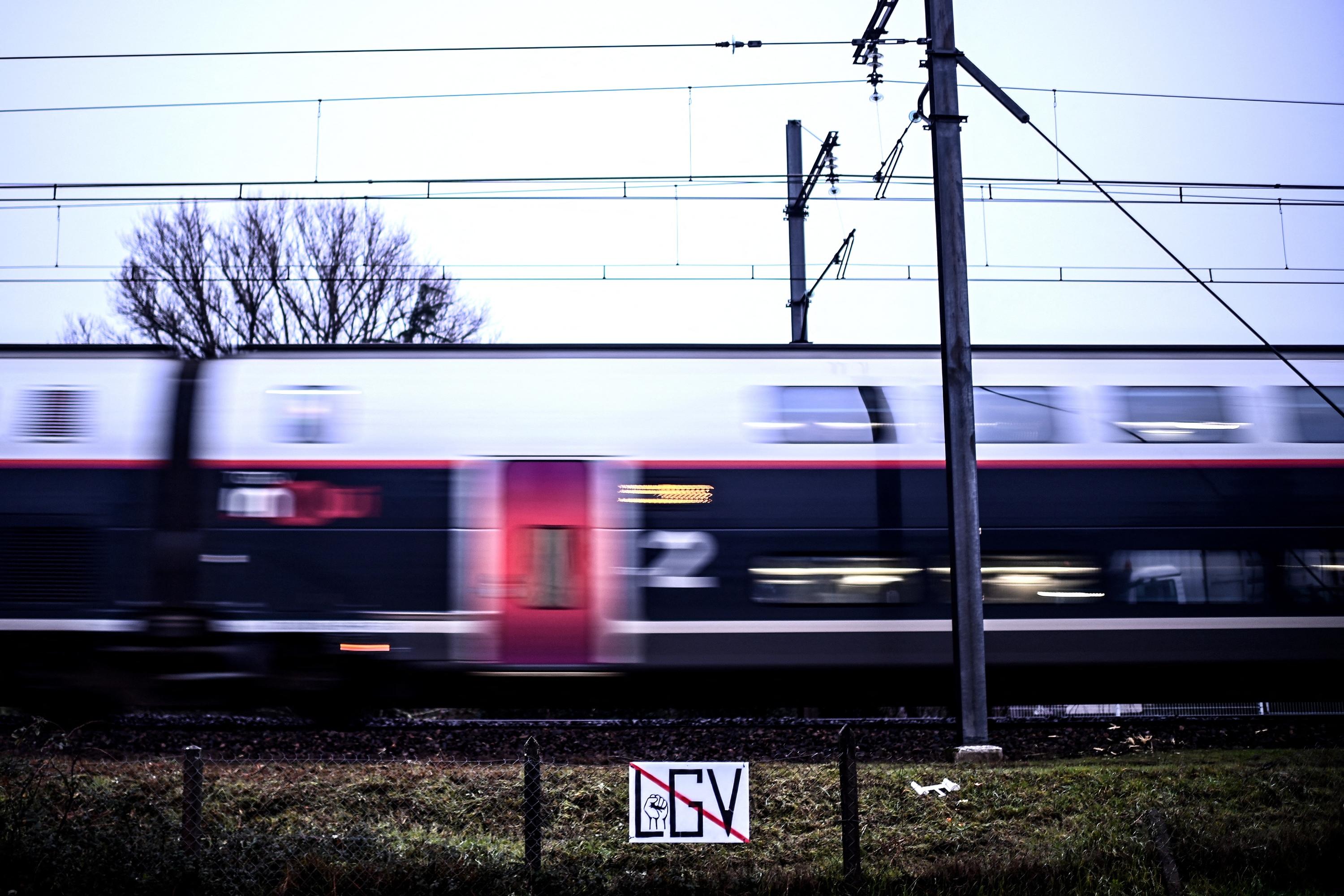 LGV Bordeaux-Toulouse : quatre antennes locales du Medef appellent à «mener ce projet à son terme»