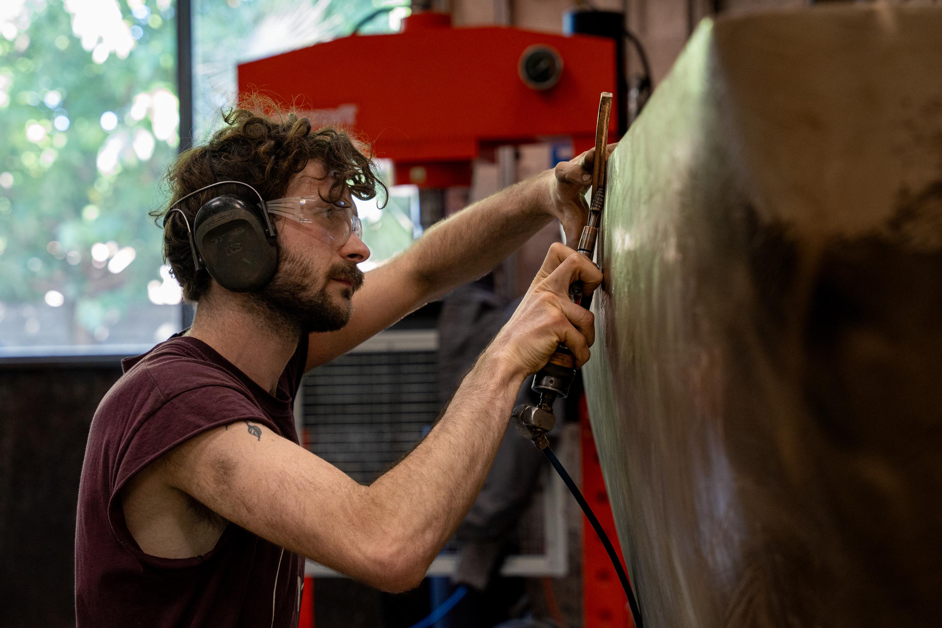 Cet autel, j’en connais le moindre millimètre: Zachary Cornille, un savoir-faire à jamais gravé dans l’histoire de Notre-Dame