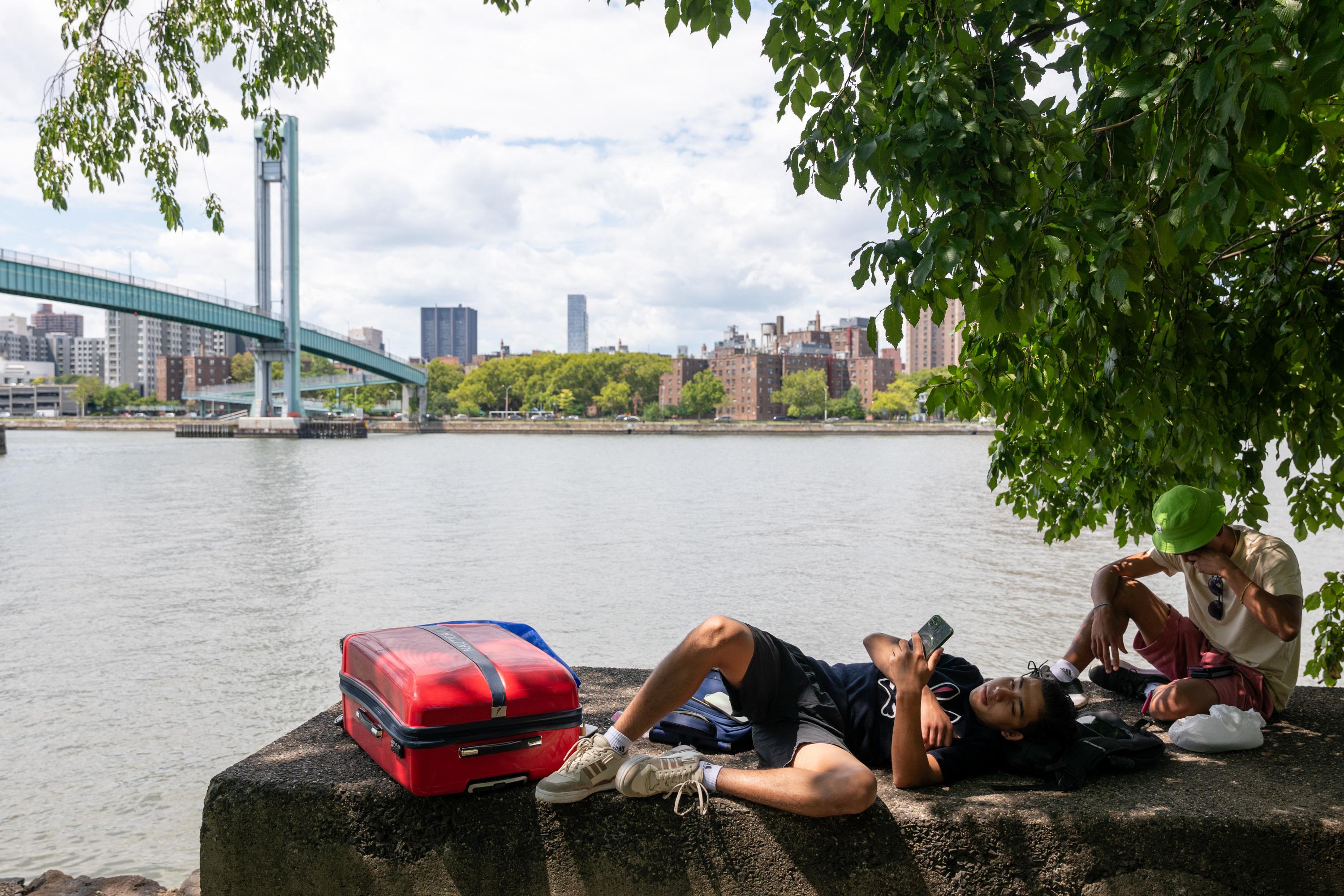 «La frontière était là-bas, maintenant elle est ici» : les convictions des New-Yorkais à l'épreuve de l'immigration de masse