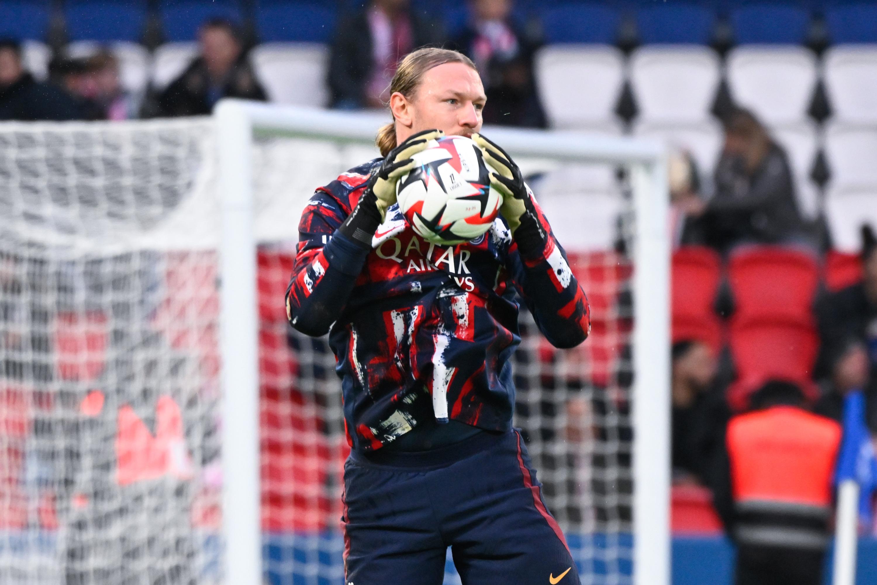 «Donnarumma ou Safonov ? Je déciderai mercredi matin après un bon cappuccino» : Luis Enrique maintient le suspense avant PSG-Atlético