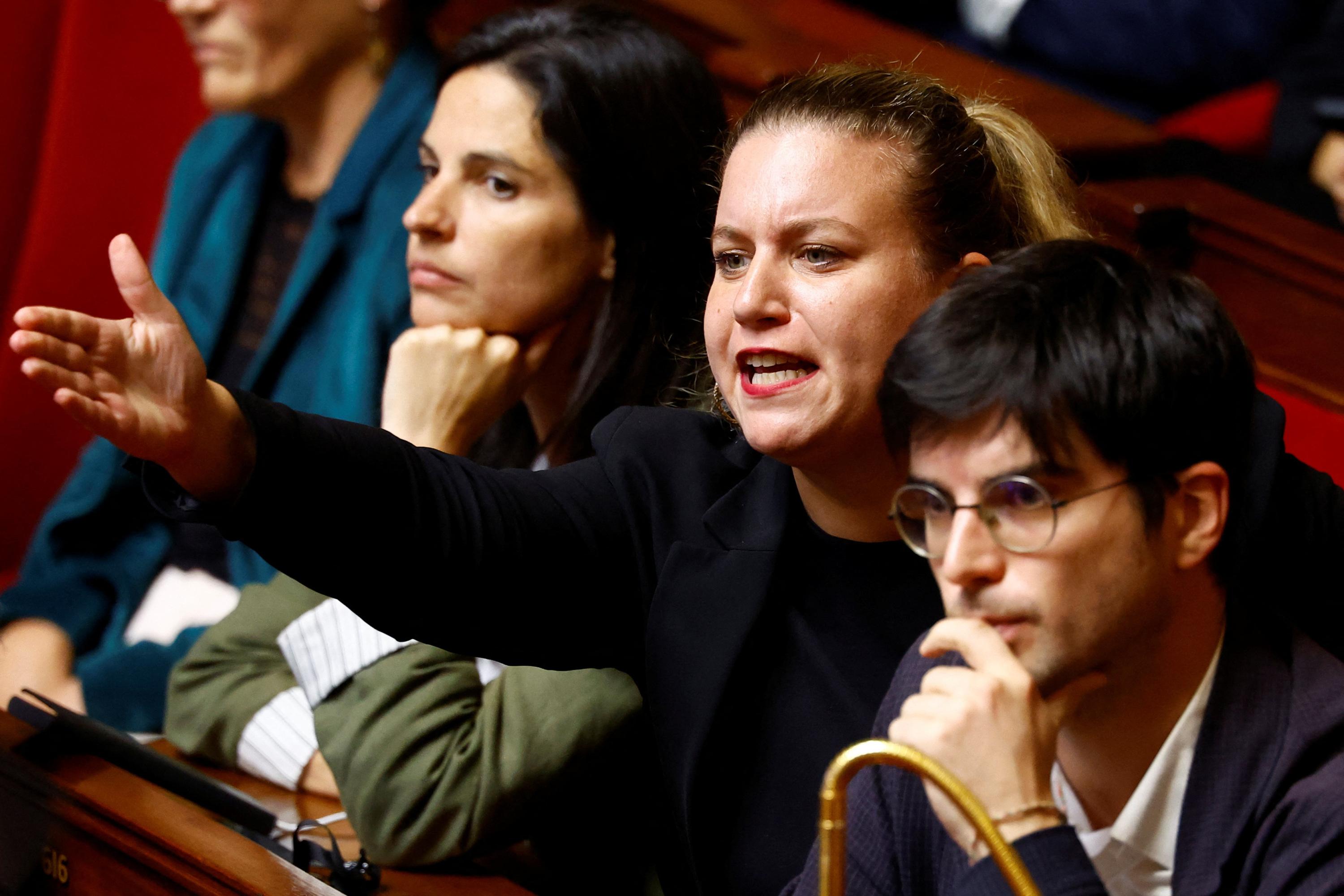 Budget 2025 : les députés de gauche font passer une taxe sur les super-dividendes