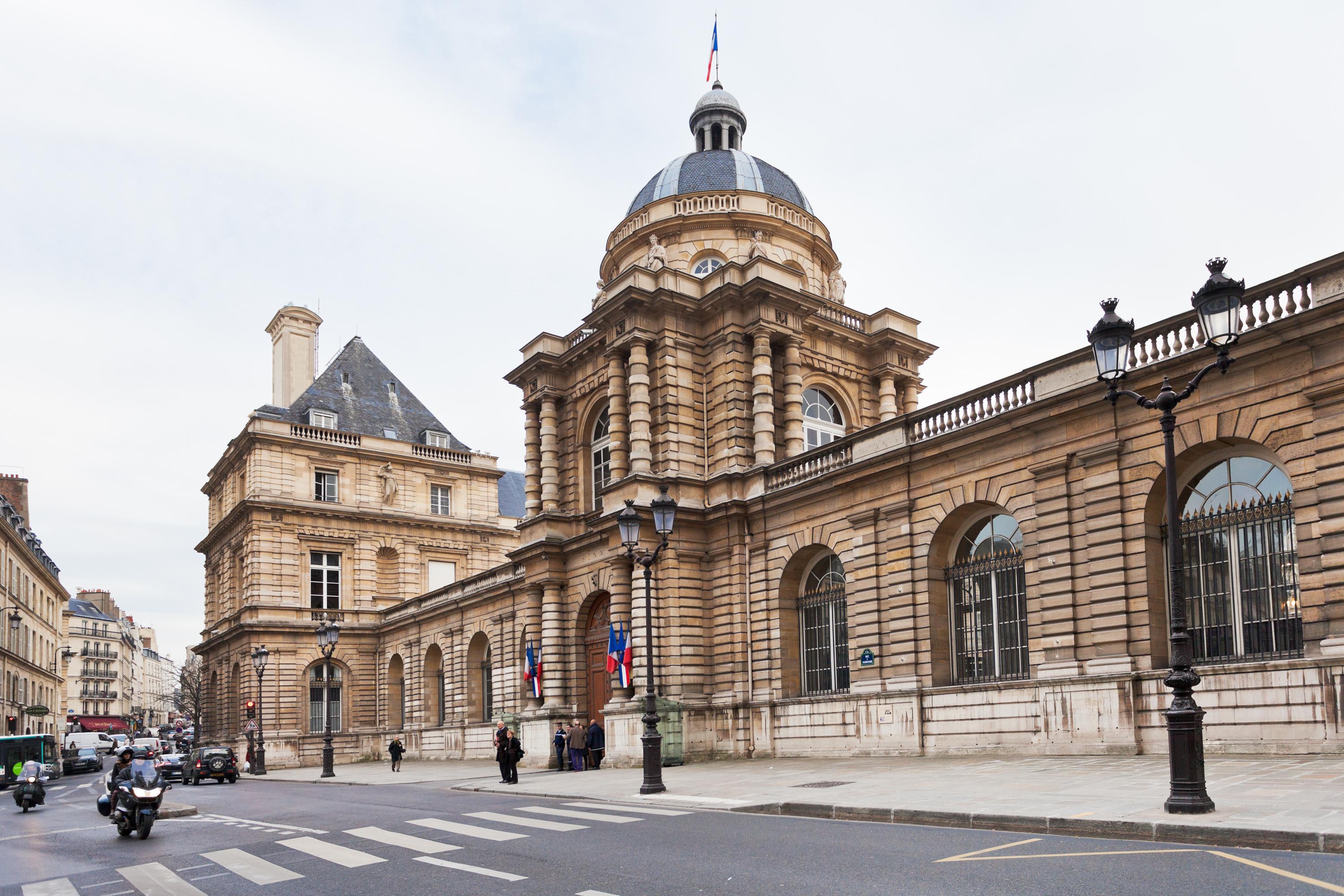 Budget : le Sénat valide la surtaxe sur les grandes entreprises