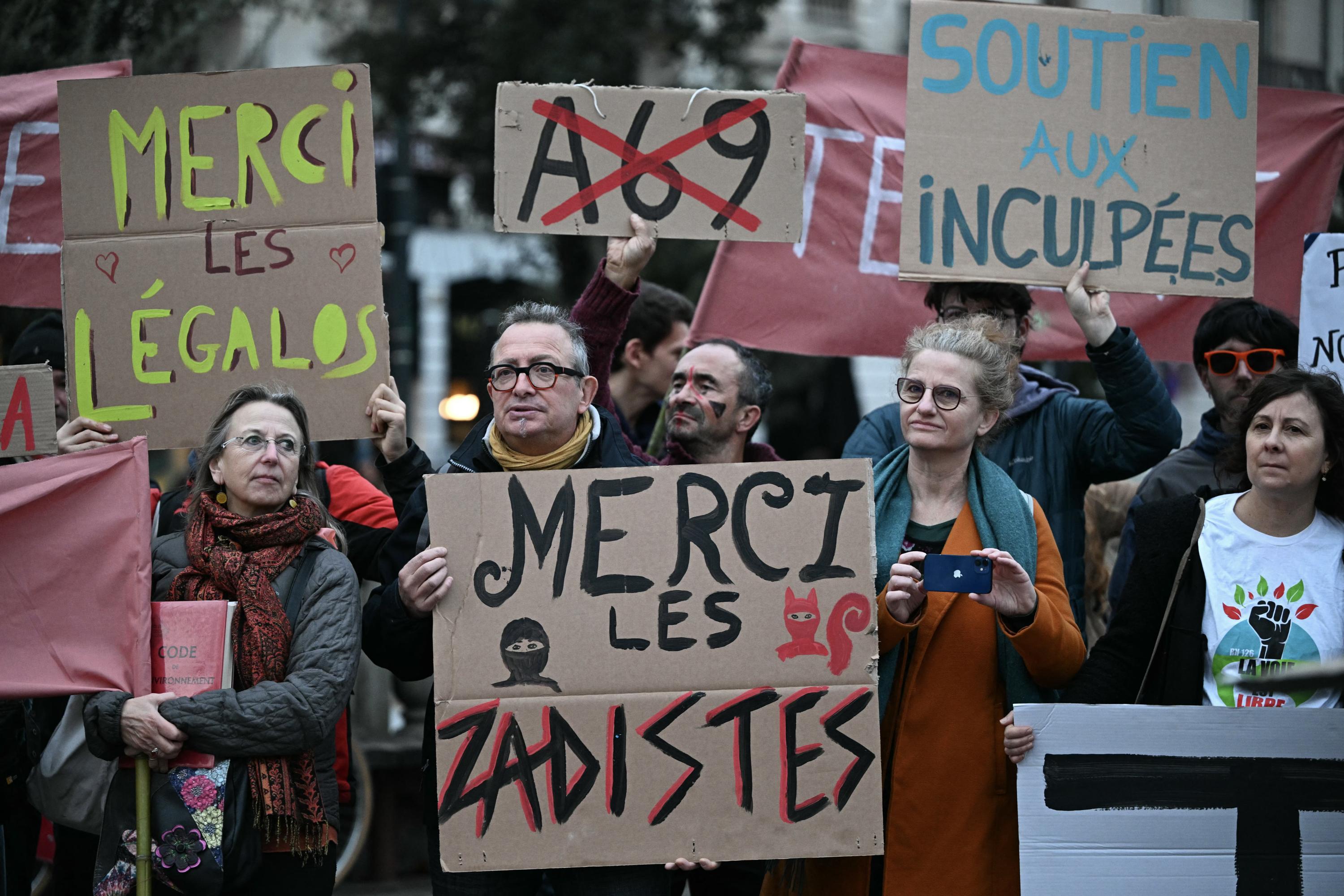 Autoroute A69: le tribunal rouvre l’instruction, pas de décision ce lundi