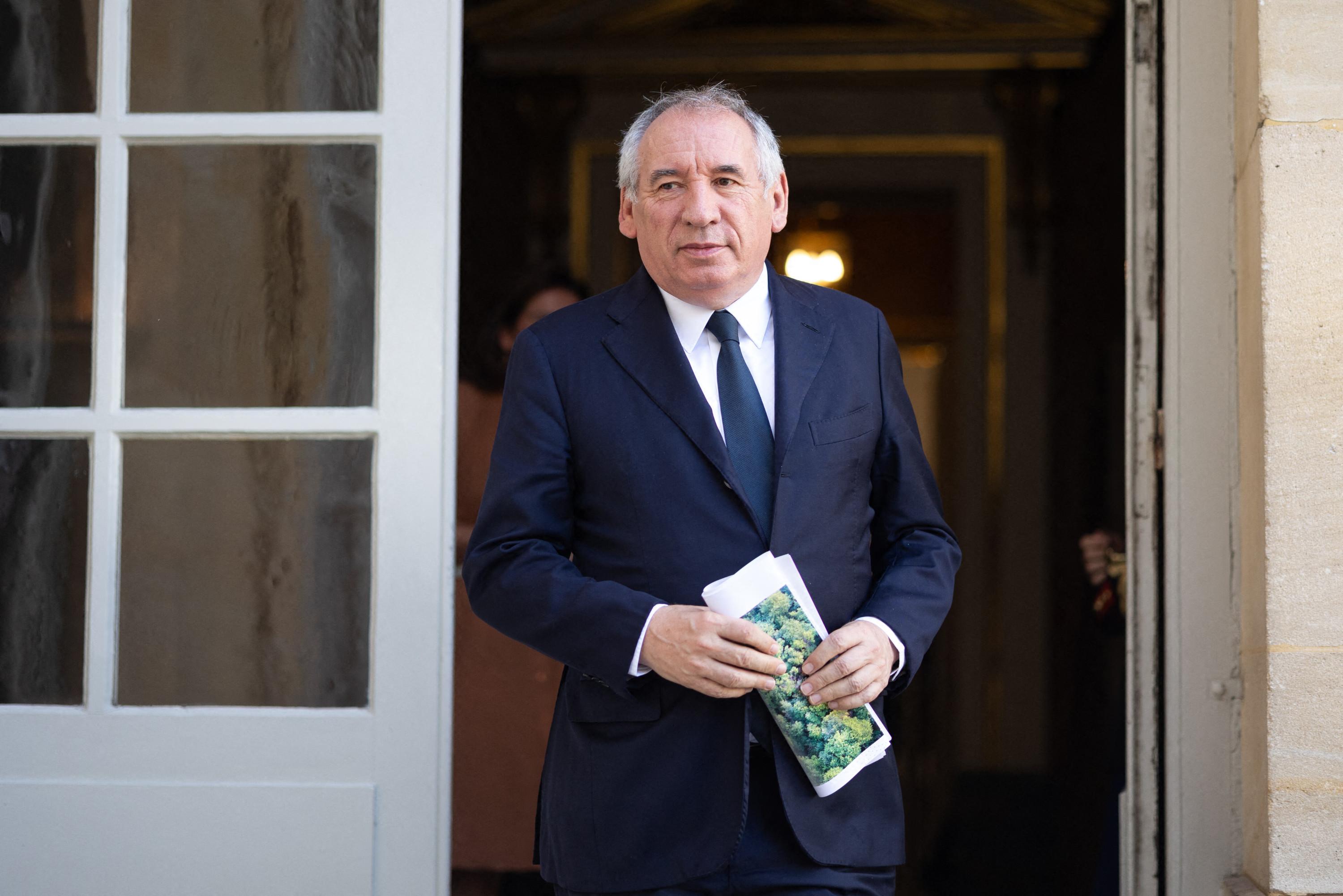 François Bayrou à Matignon, la revanche d’un inlassable centriste