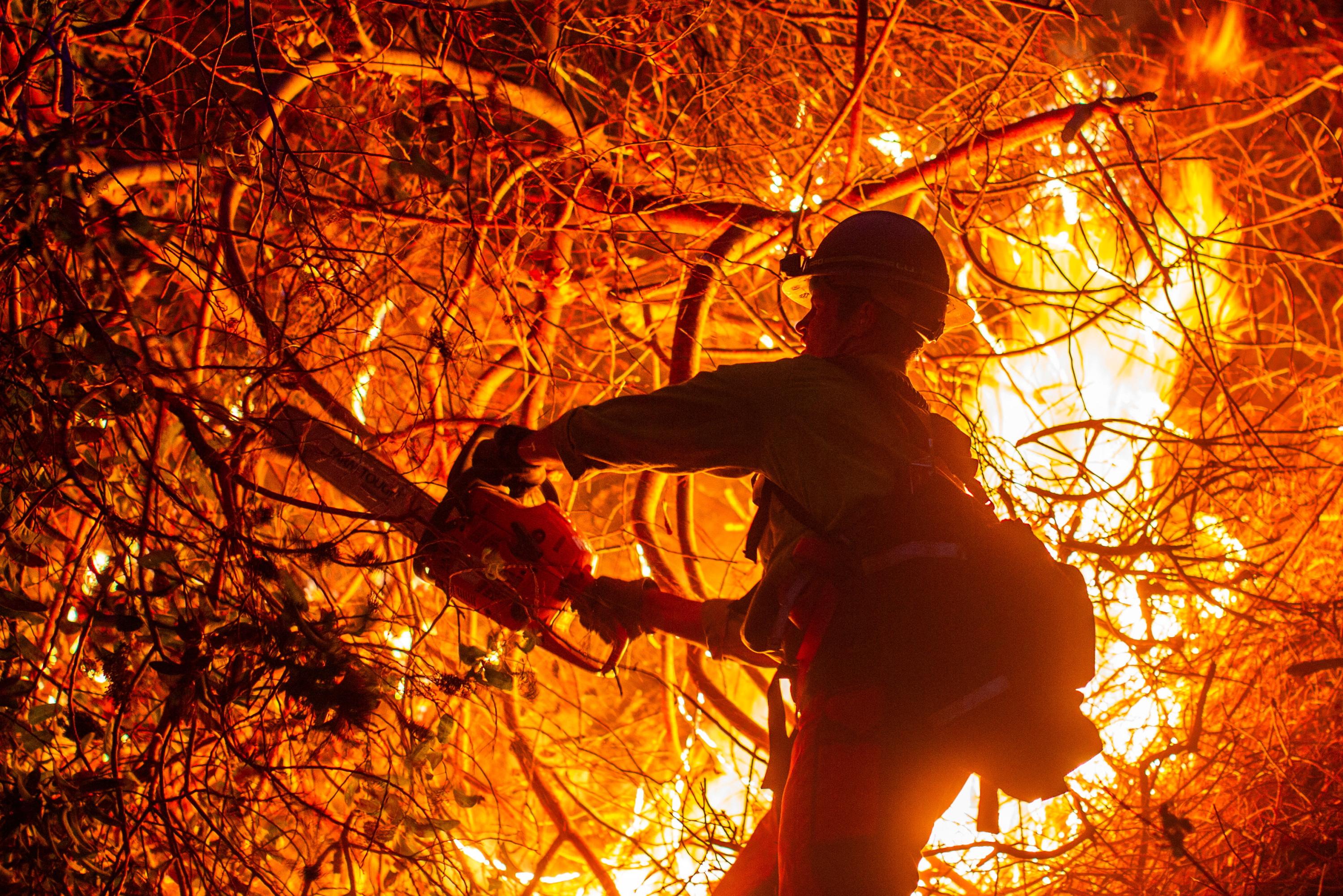 Incendies de Los Angeles: Lakers et Clippers se préparent à rejouer lundi en NBA