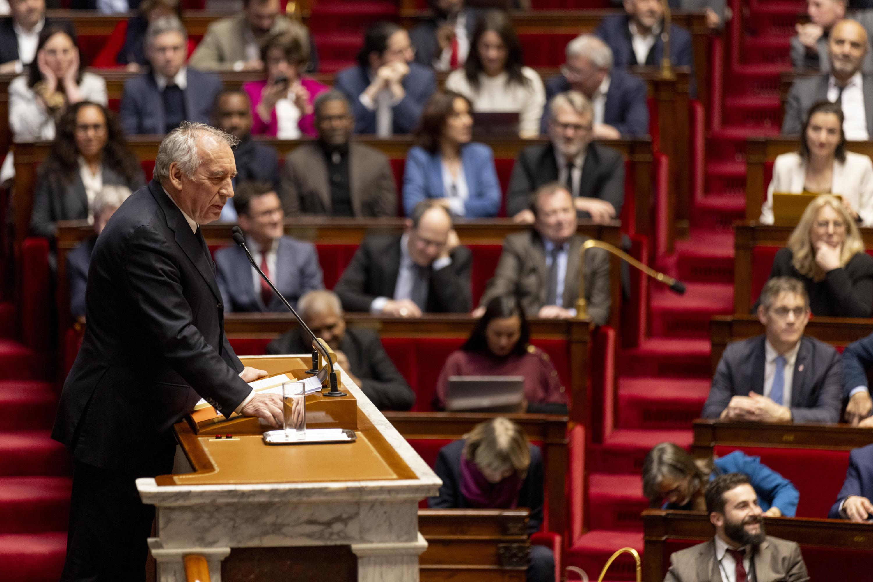 Les dépenses d’assurance maladie revues en hausse de 3,3% cette année, annonce François Bayrou