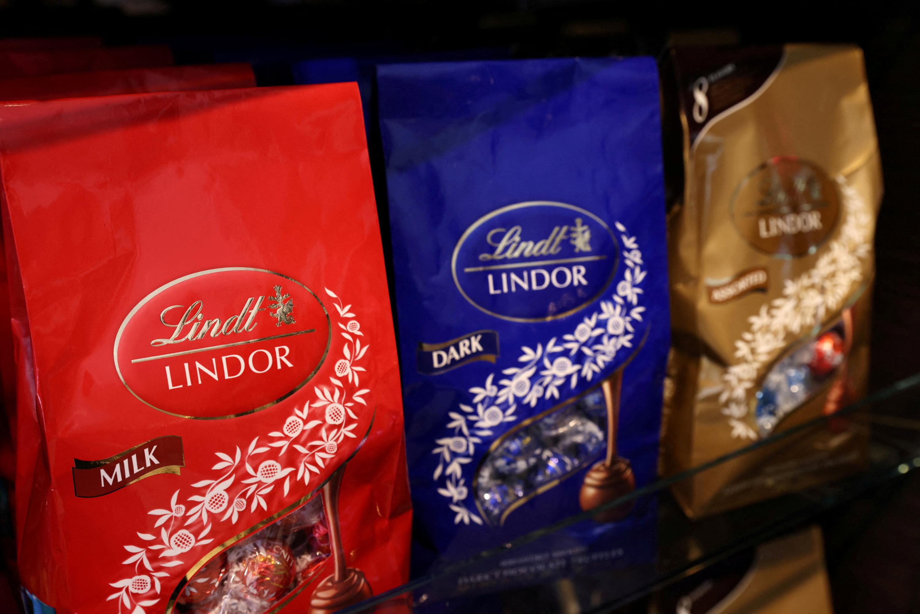 Le chocolatier Lindt prévoit de nouvelles hausses de prix en 2025 face à la flambée du cacao