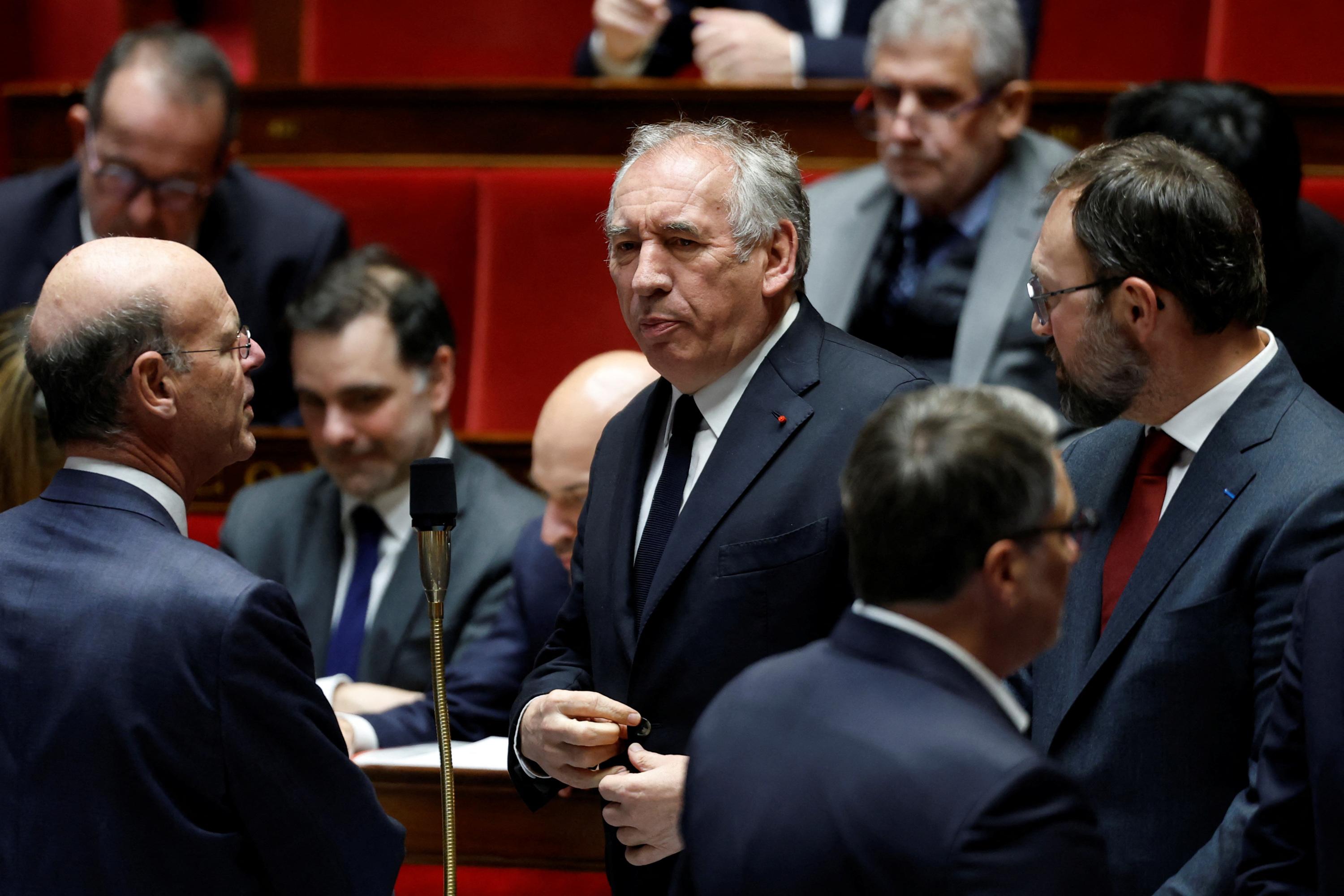 Éducation nationale: François Bayrou confirme être «prêt à renoncer» à la suppression de 4000 postes