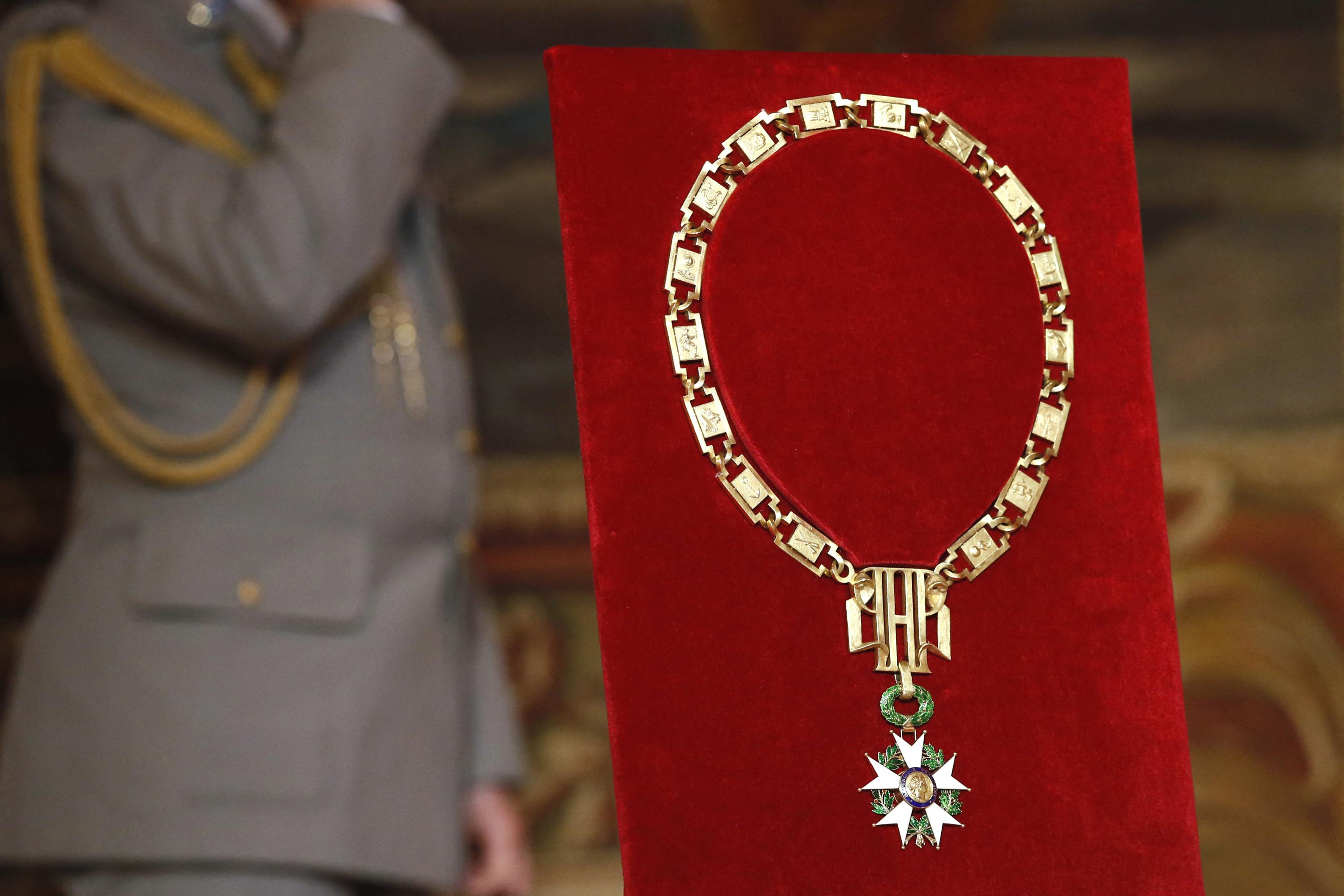 La promotion de la Légion d’honneur victime de la censure... Les indiscrets du Figaro