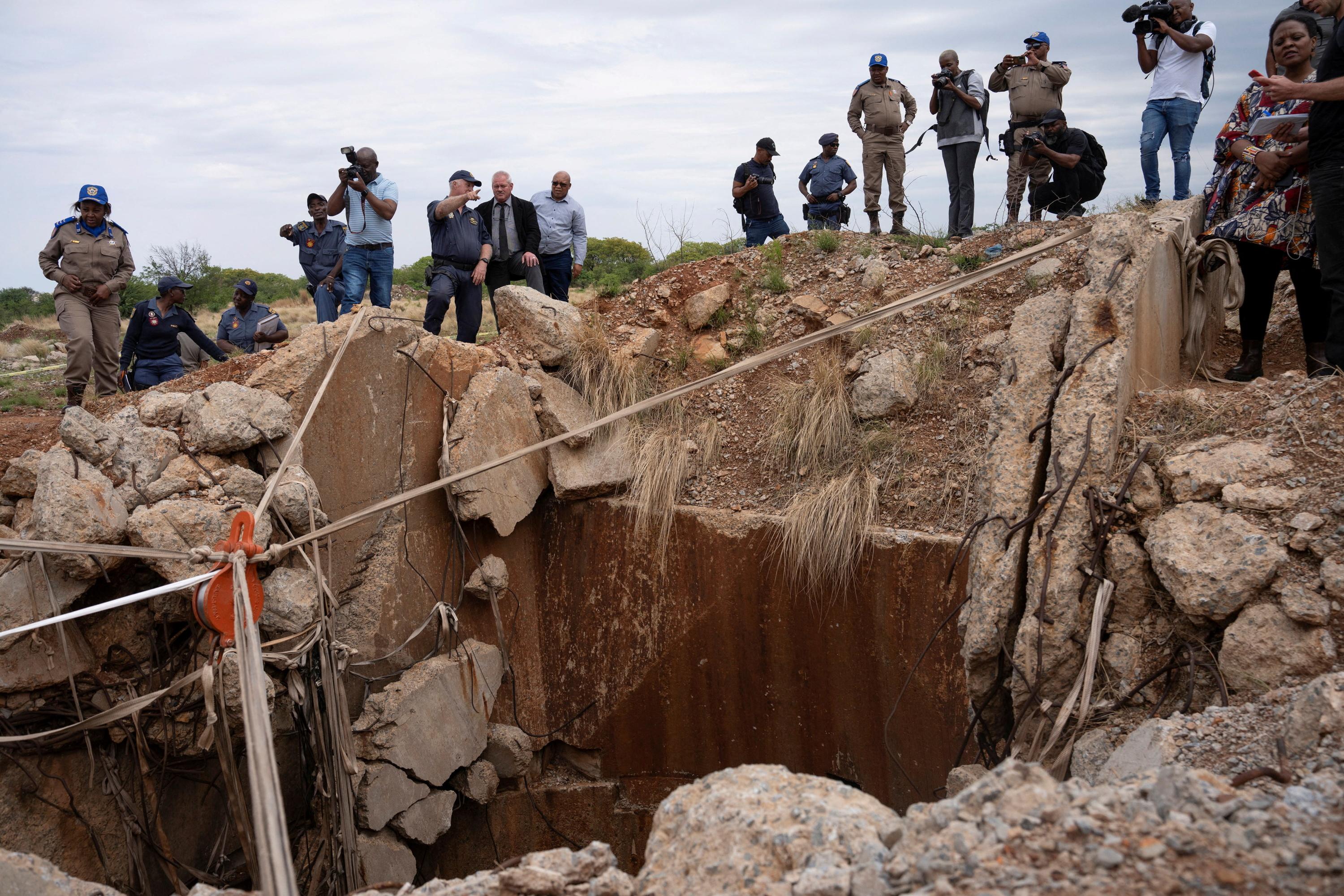 En Afrique du Sud, le calvaire de milliers d’orpailleurs pris au piège dans une mine désaffectée