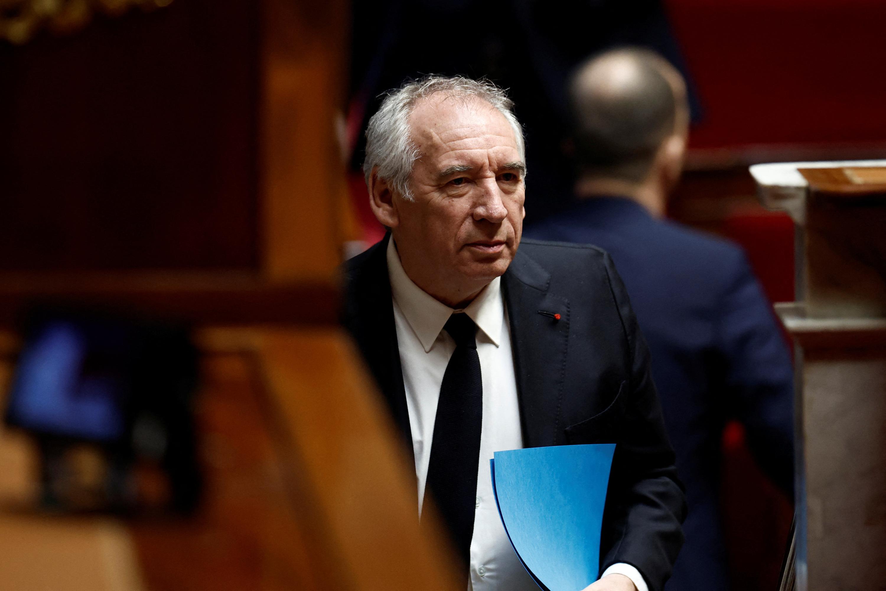 Fin de vie : en scindant le projet de loi, François Bayrou démine un sujet sensible