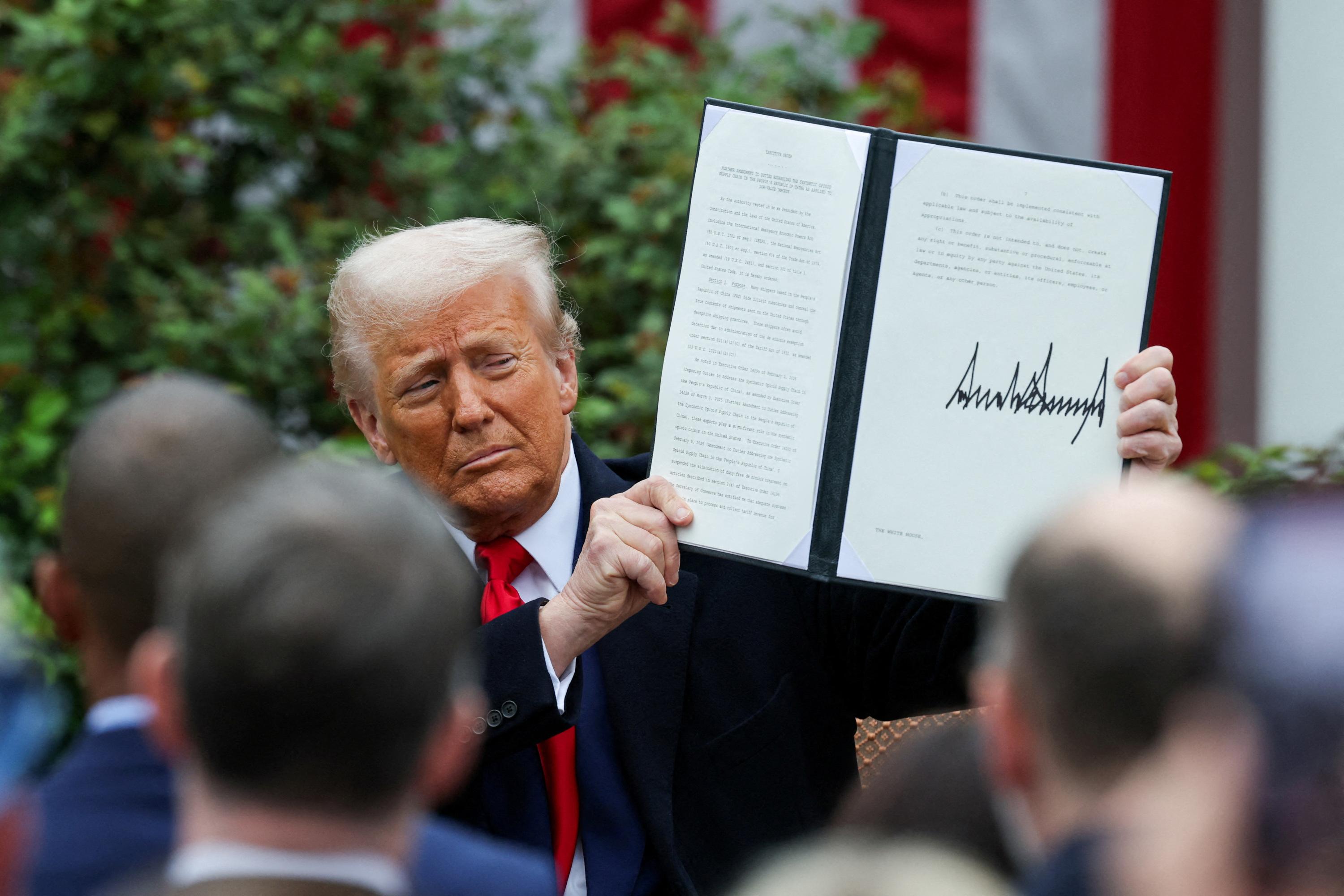Droits de douane de Trump : les manchots, nouvelles mascottes de la guerre commerciale