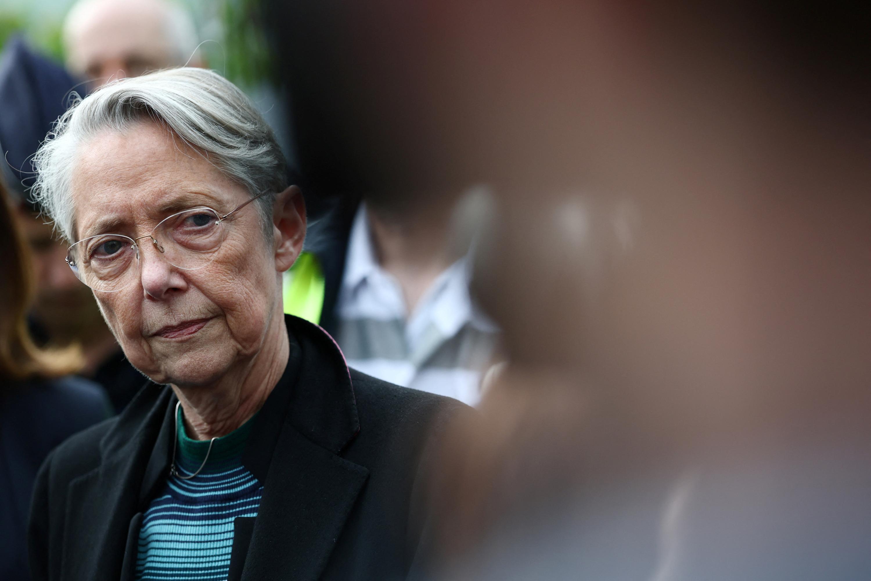 Après l’affaire Bétharram, la réponse d’Élisabeth Borne sur les internats scolaires