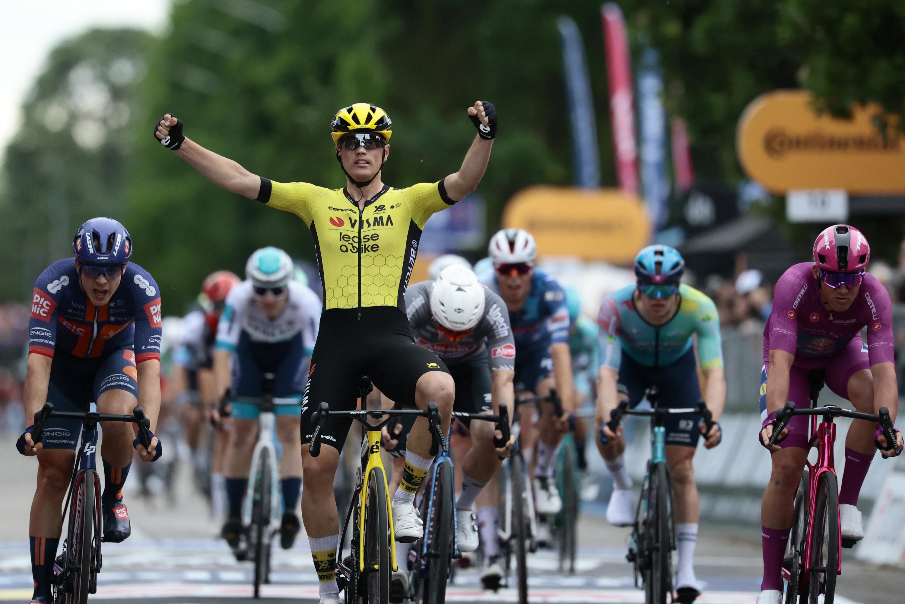 Tour d'Italie : Olav Kooij s’empare de la 12e étape, Isaac Del Toro reste leader