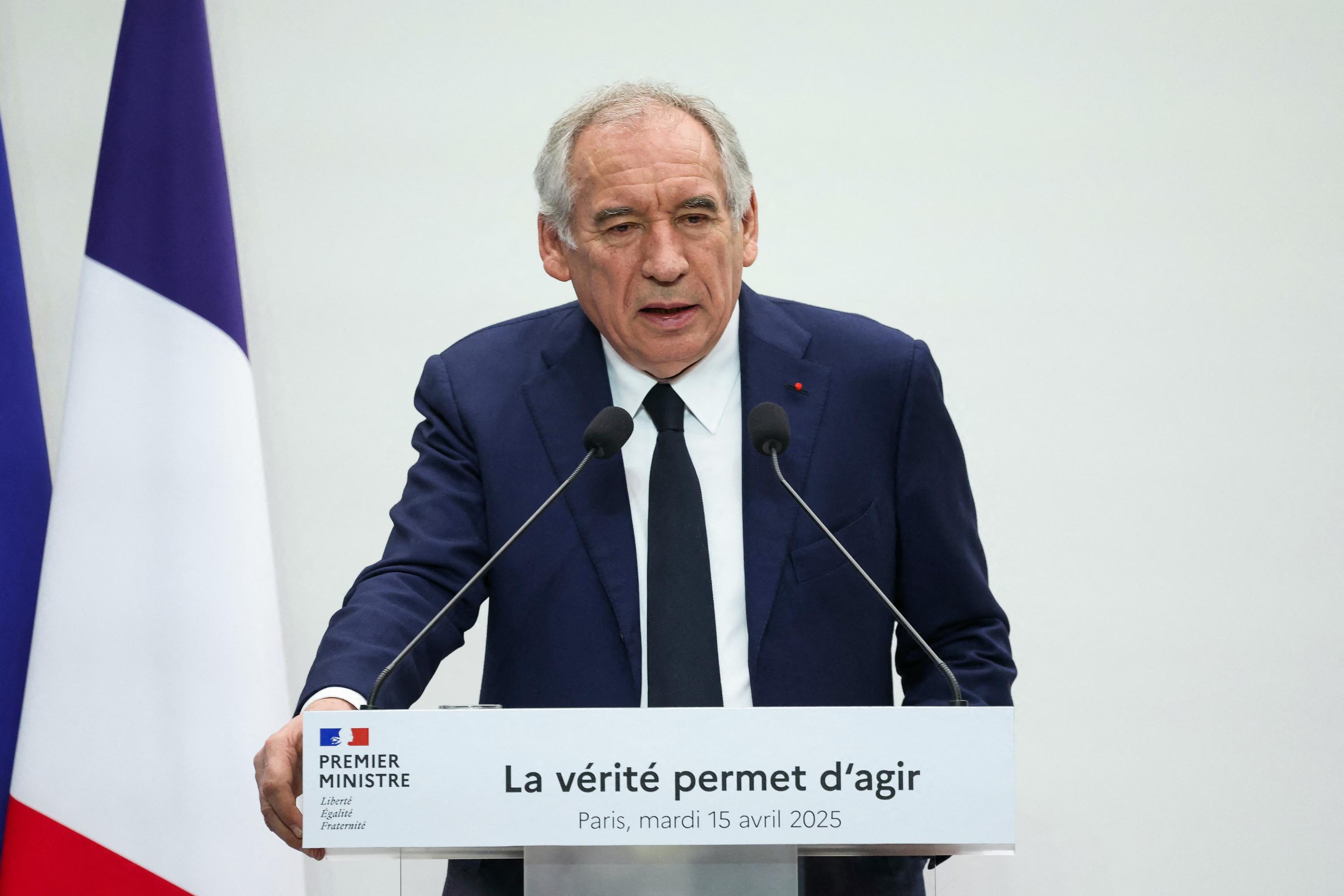 Dette : la note de la France pourrait-elle être abaissée dès ce vendredi par Standard & Poor’s ?