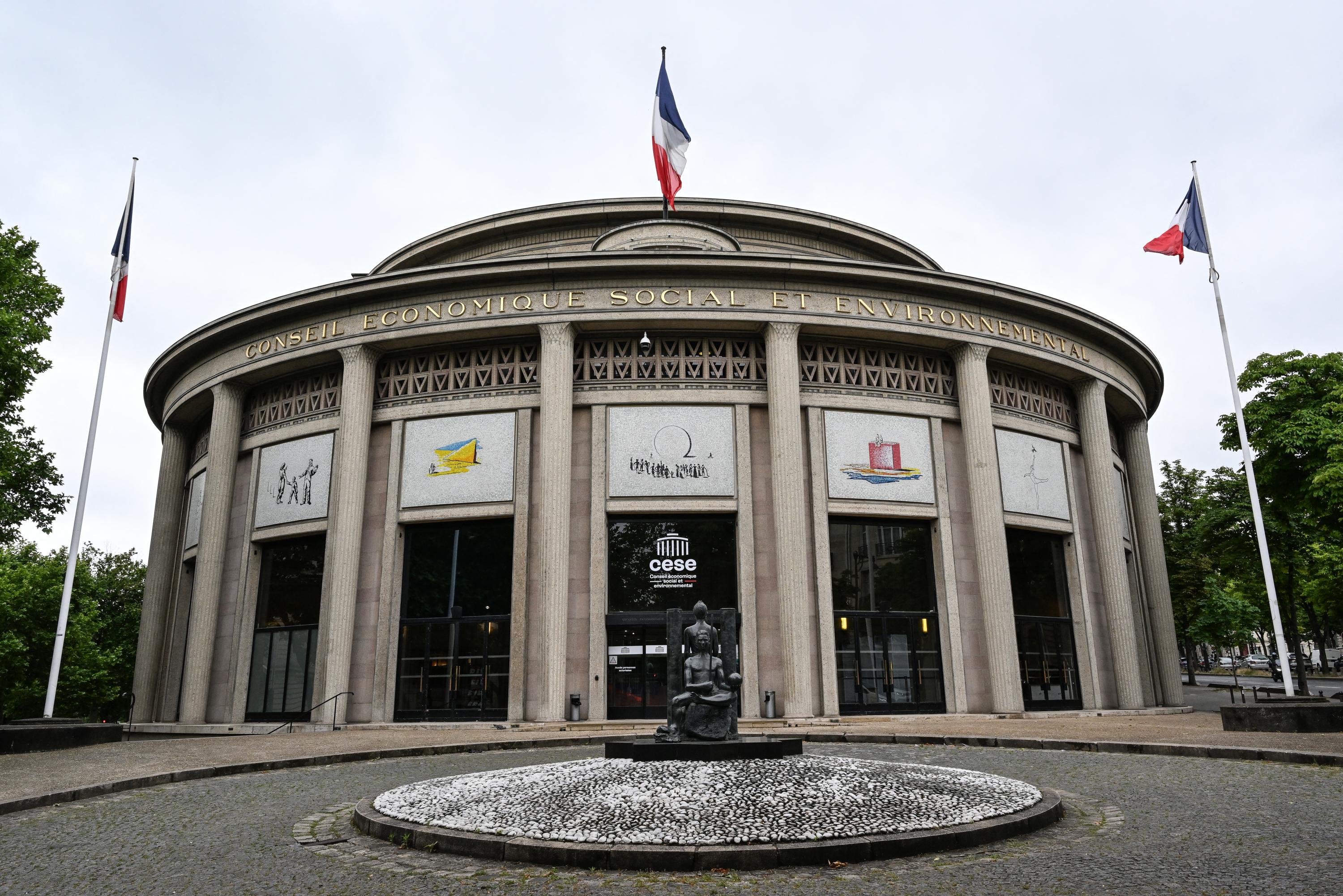 Rémunération élevée, absentéisme, congés… Le Cese à nouveau épinglé par un rapport