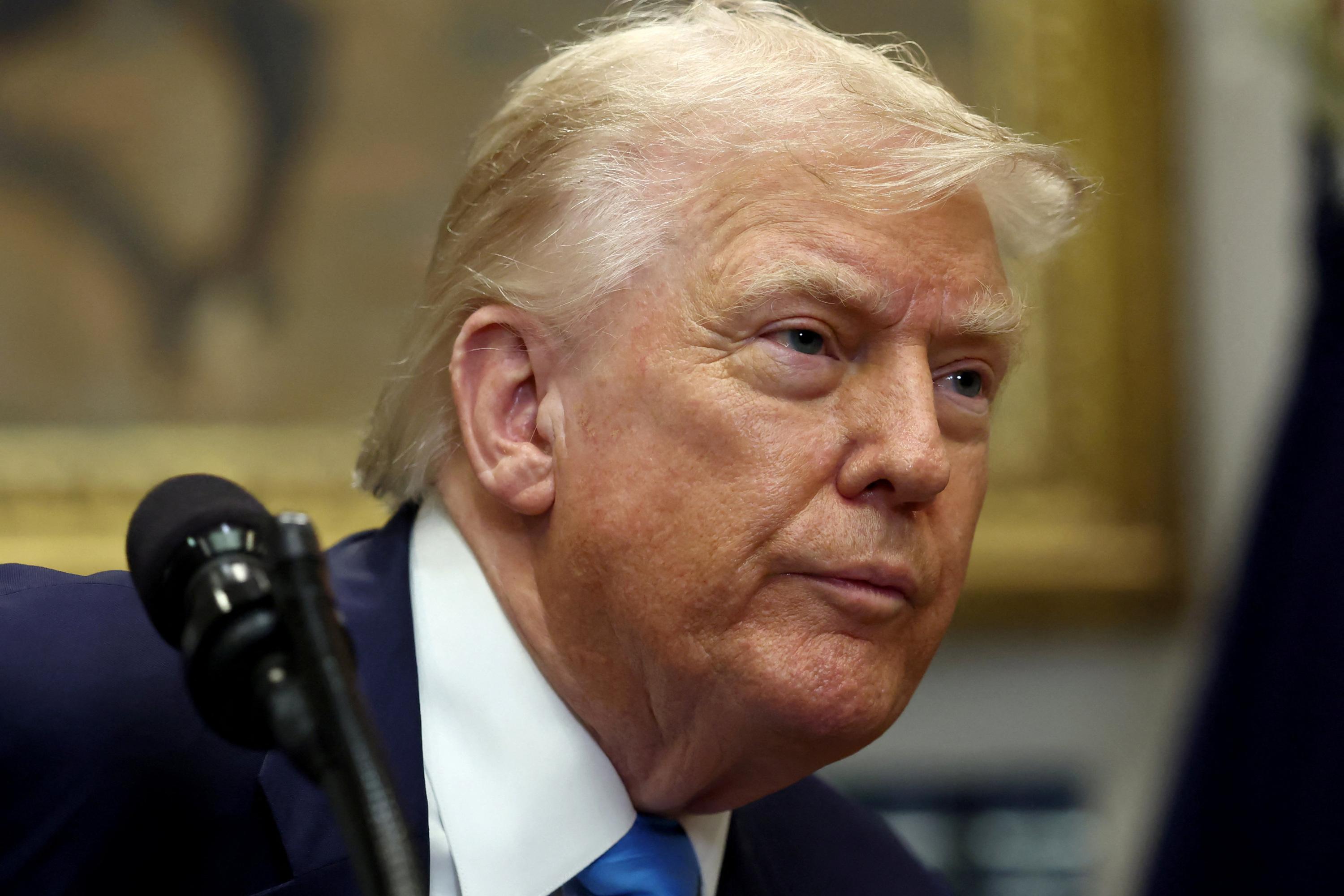 Affaire Epstein : Donald Trump sous la pression des démocrates qui réclament la publication du dossier