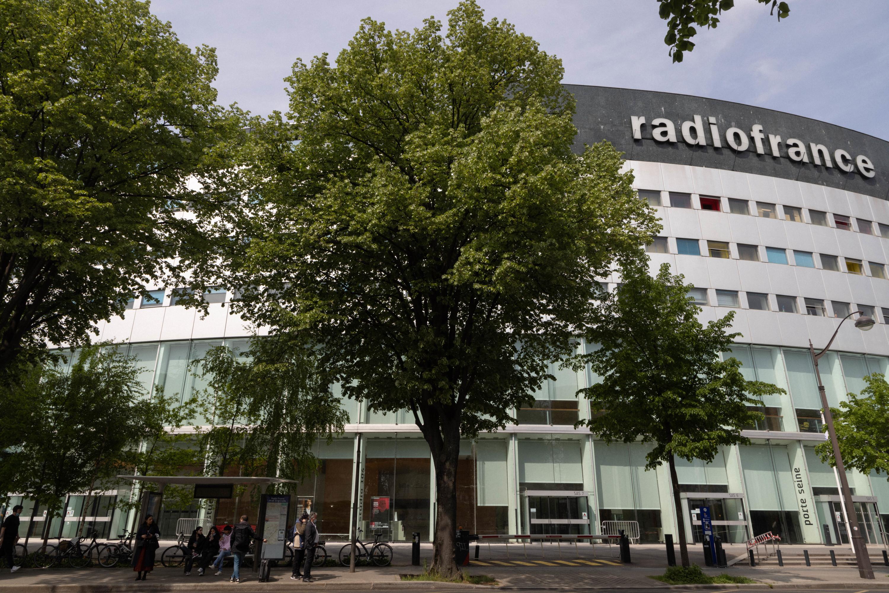«L’incertitude plane sur l’audiovisuel français» : pourquoi télés et radios entament une rentrée sous haute tension