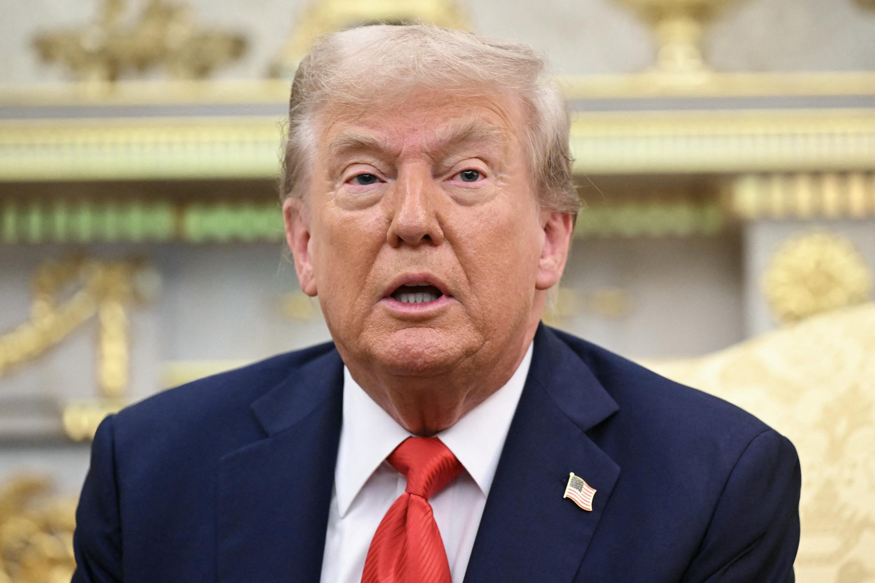 Donald Trump promet des taxes «assez importantes» sur les semiconducteurs