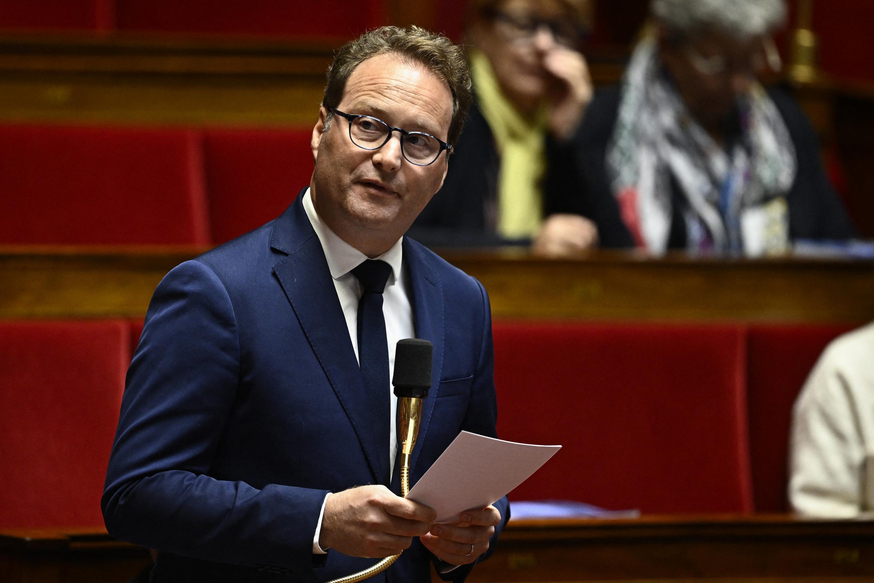 Taxe Zucman, superdividendes, baisse de l’effort budgétaire : ces députés du bloc central prêts à céder au PS