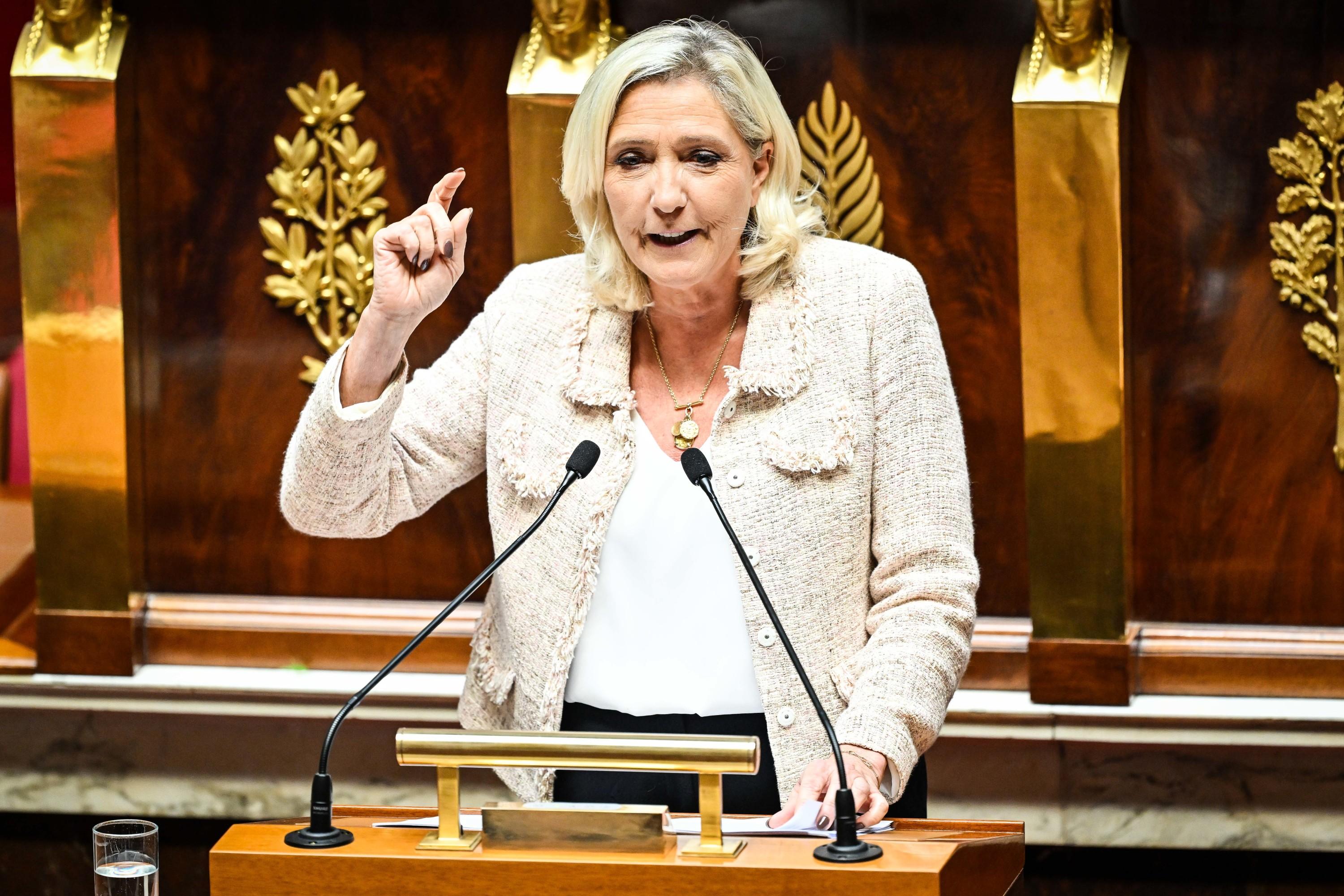 Marine Le Pen Scommette Su Nuove Elezioni Dopo La Nomina Di Sébastien Lecornu