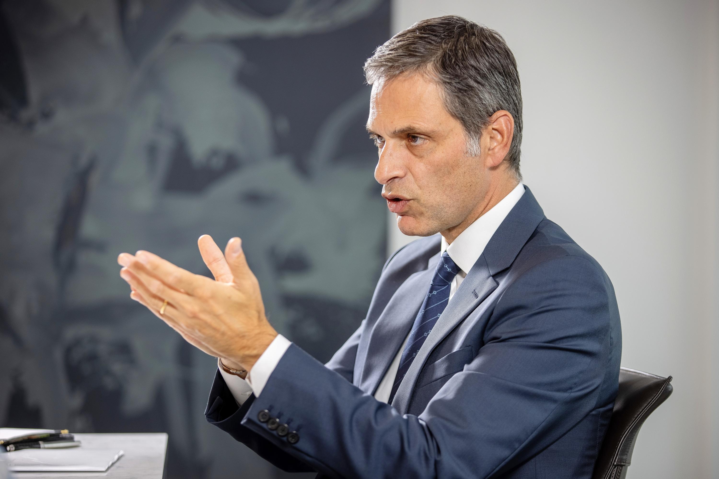 CMA CGM finalise le rachat du média en ligne Brut