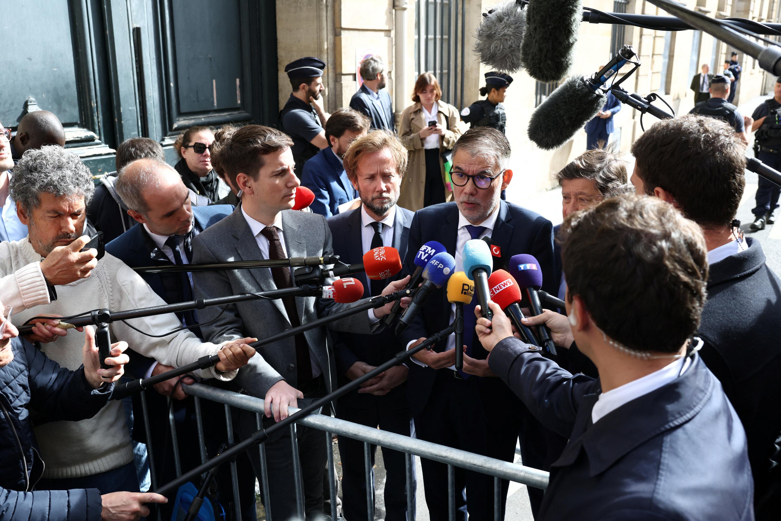 Socialist Party Pushes Wealth Tax in France Amid Government Budget Negotiations